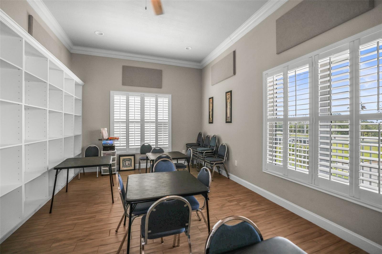TWNHMS BY GULF SAND PEBBLE PRCL 06 - Residential
