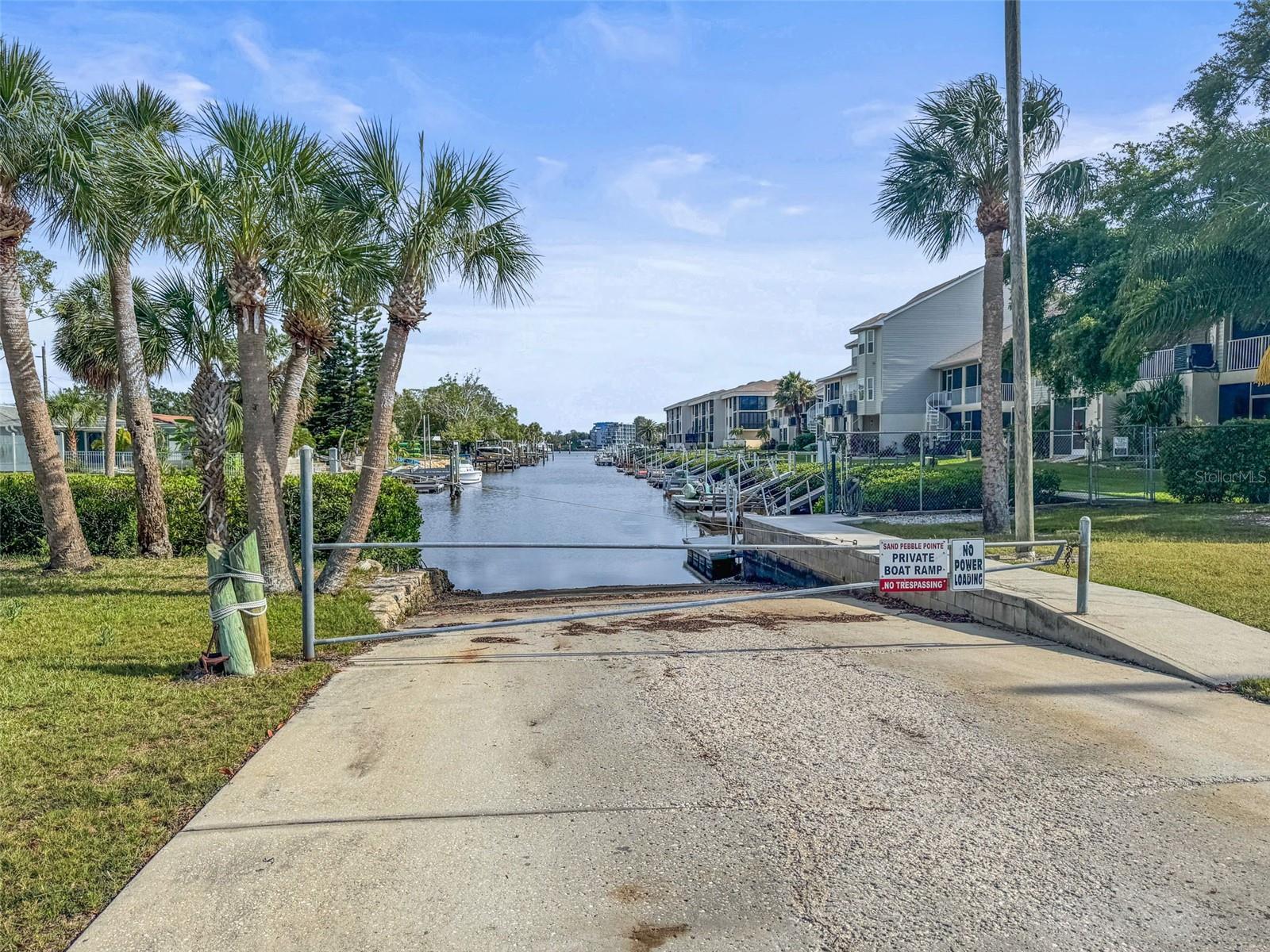 TWNHMS BY GULF SAND PEBBLE PRCL 06 - Residential
