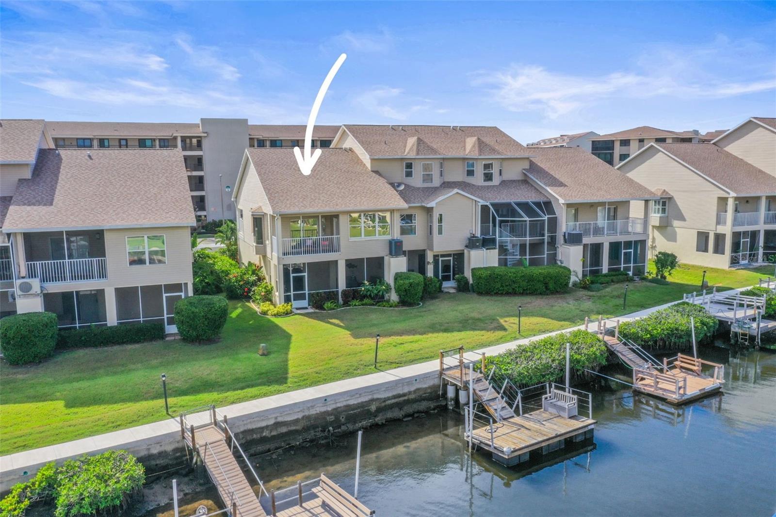 TWNHMS BY GULF SAND PEBBLE PRCL 06 - Residential