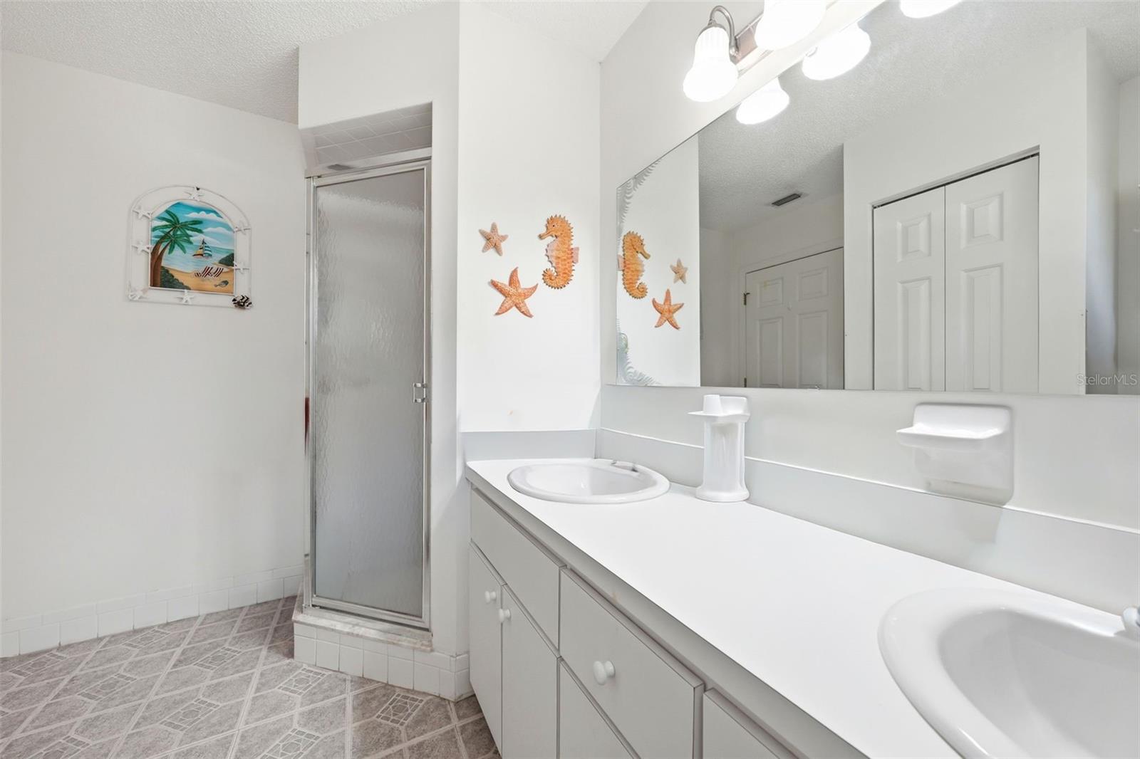 SPRUCE CRK SOUTH 13 - Residential