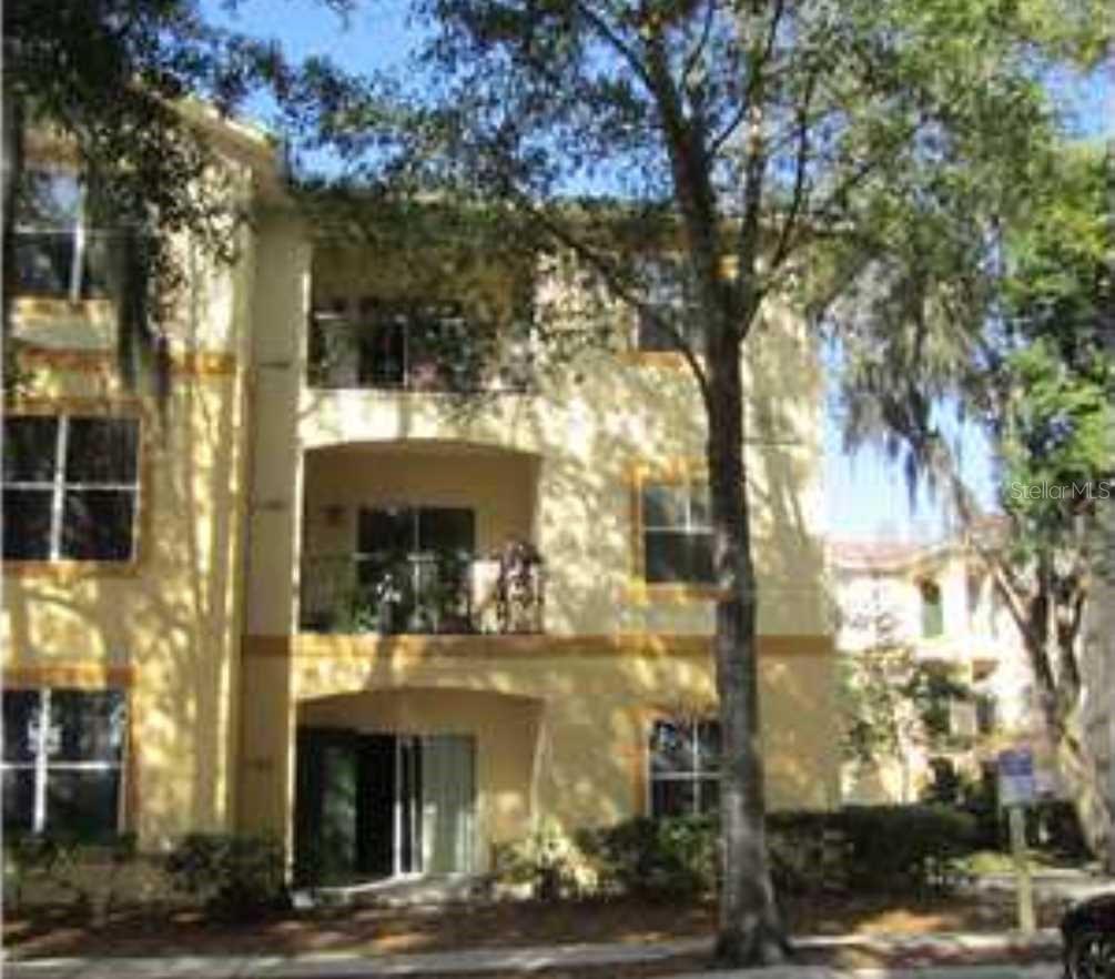 THE PINNACLE AT CARROLLWOOD A - Residential Lease