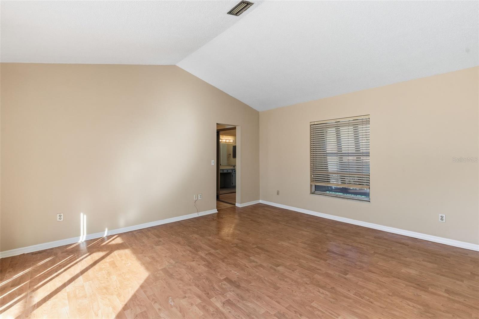 ISLAND CLUB AT ROSEMONT CONDO PH 08 - Residential