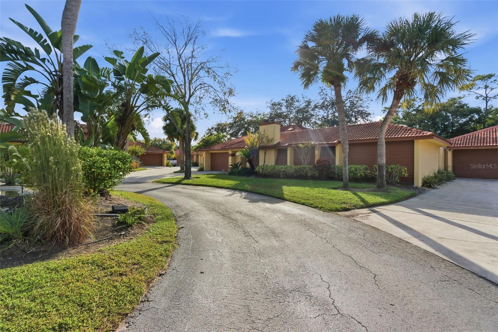 ISLAND CLUB AT ROSEMONT CONDO PH 08 - Residential