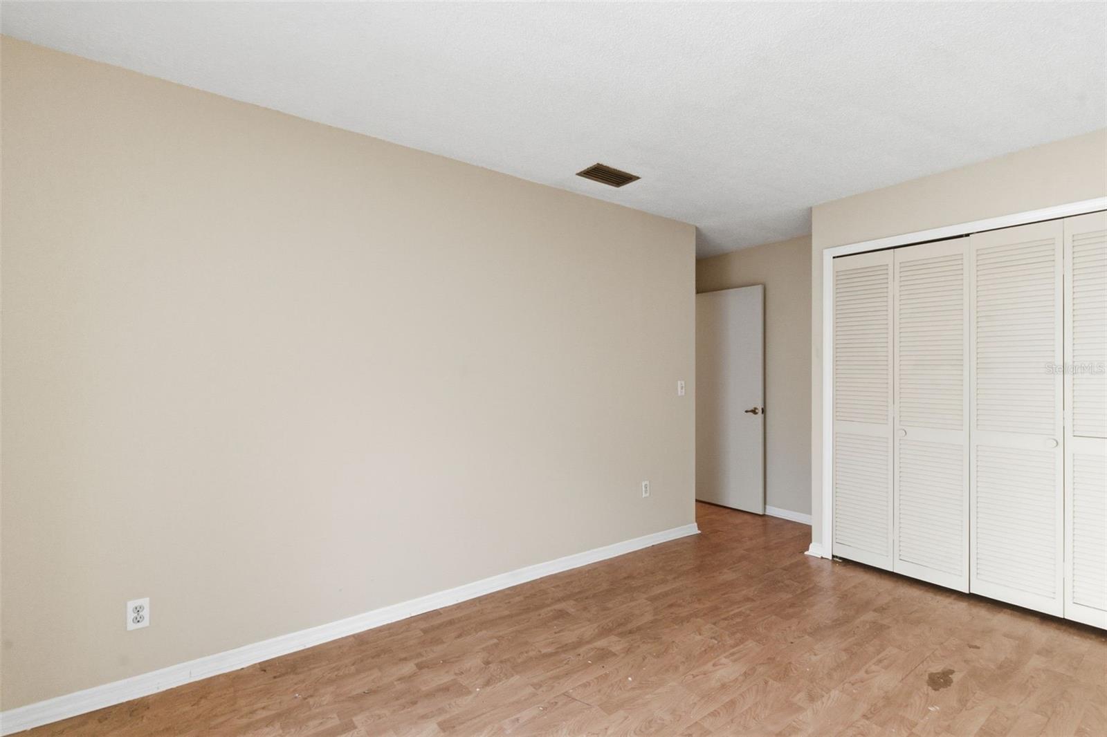 ISLAND CLUB AT ROSEMONT CONDO PH 08 - Residential