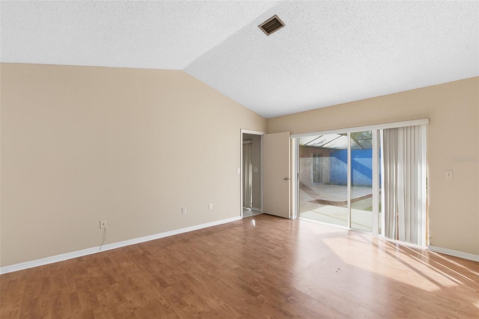 ISLAND CLUB AT ROSEMONT CONDO PH 08 - Residential