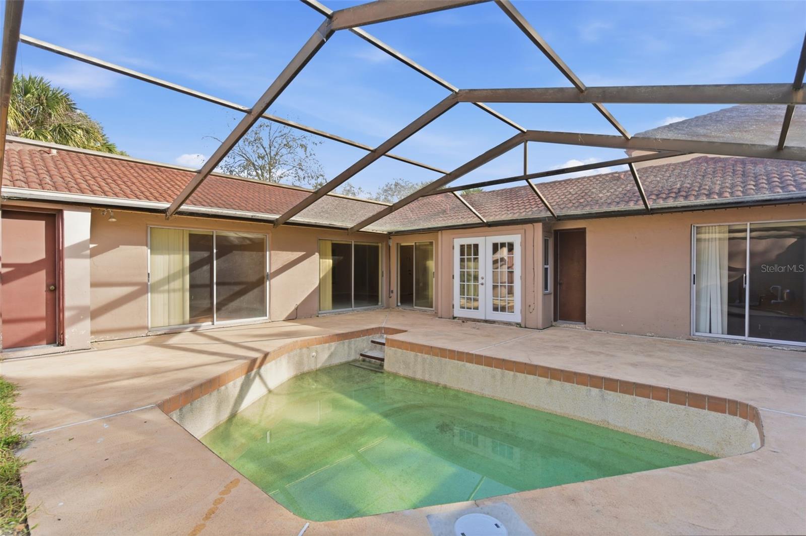 ISLAND CLUB AT ROSEMONT CONDO PH 08 - Residential