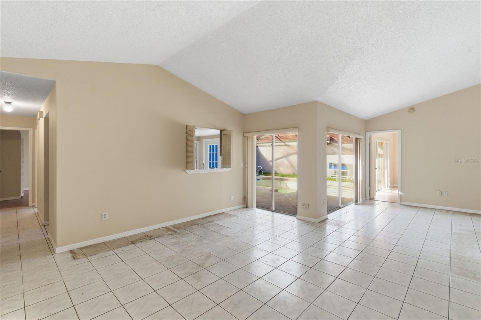 ISLAND CLUB AT ROSEMONT CONDO PH 08 - Residential