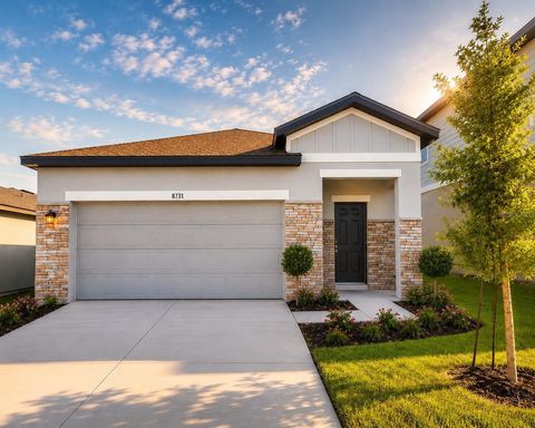 Photo of 8731 Sportsman Loop, Groveland, FL 34736 (MLS # G5114495)