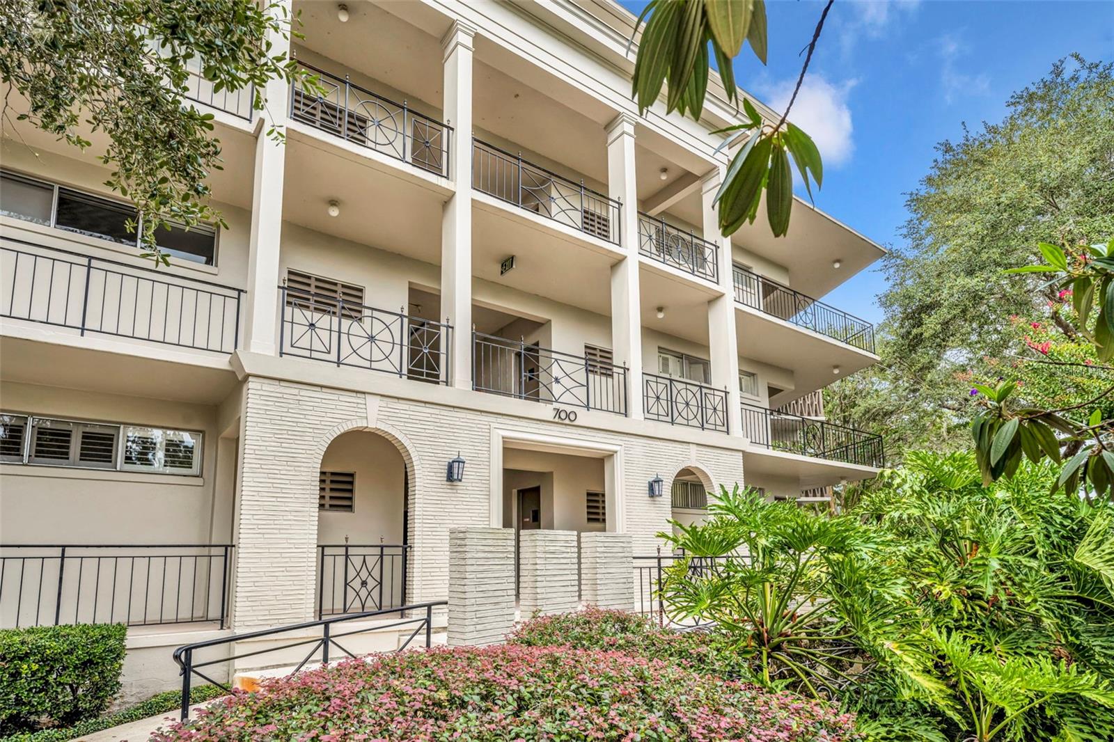 WINTER PARK GARDENS CONDO - Residential