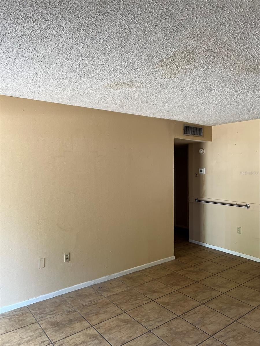 CRESTVIEW ACRES - Residential