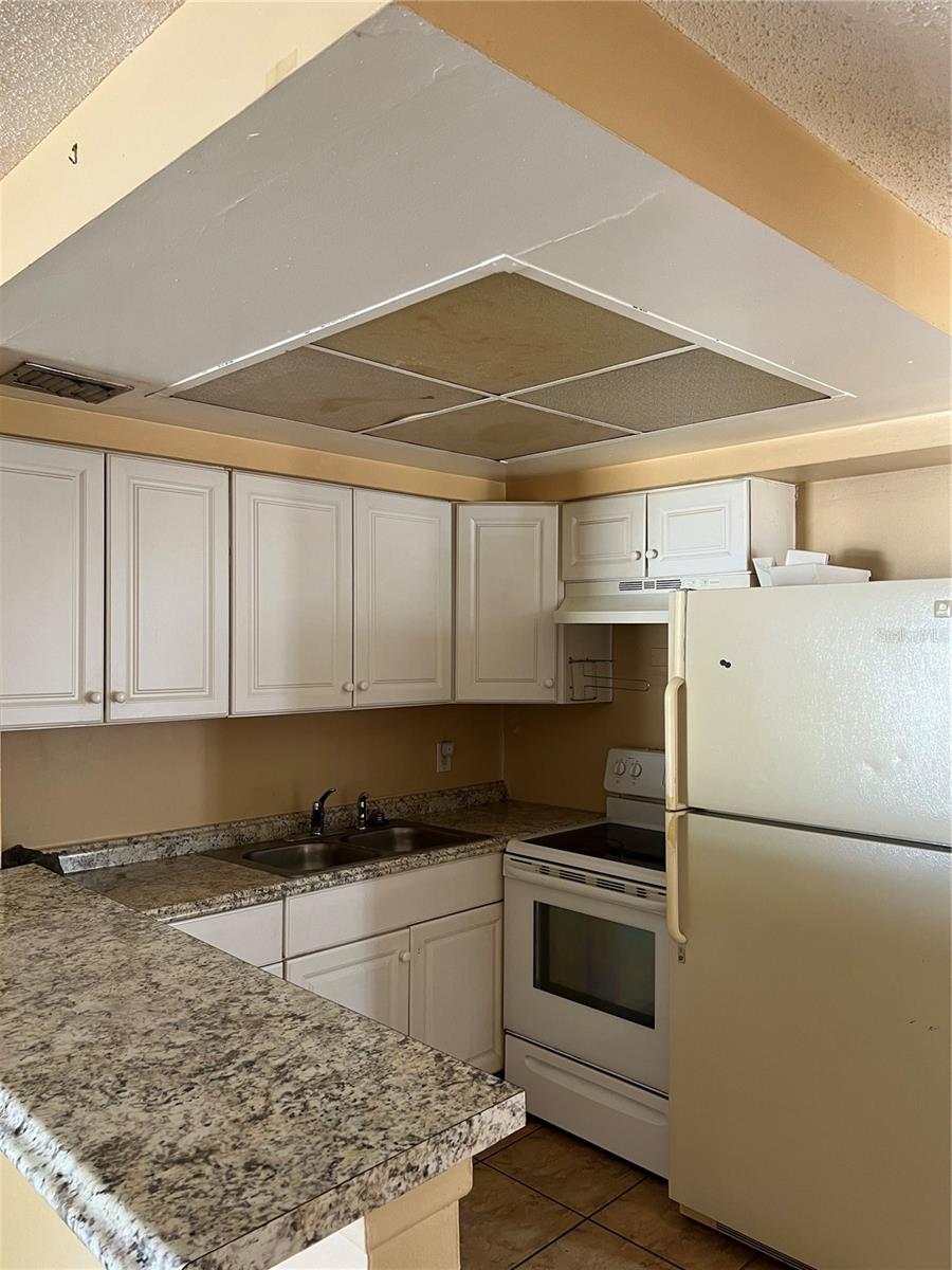 CRESTVIEW ACRES - Residential