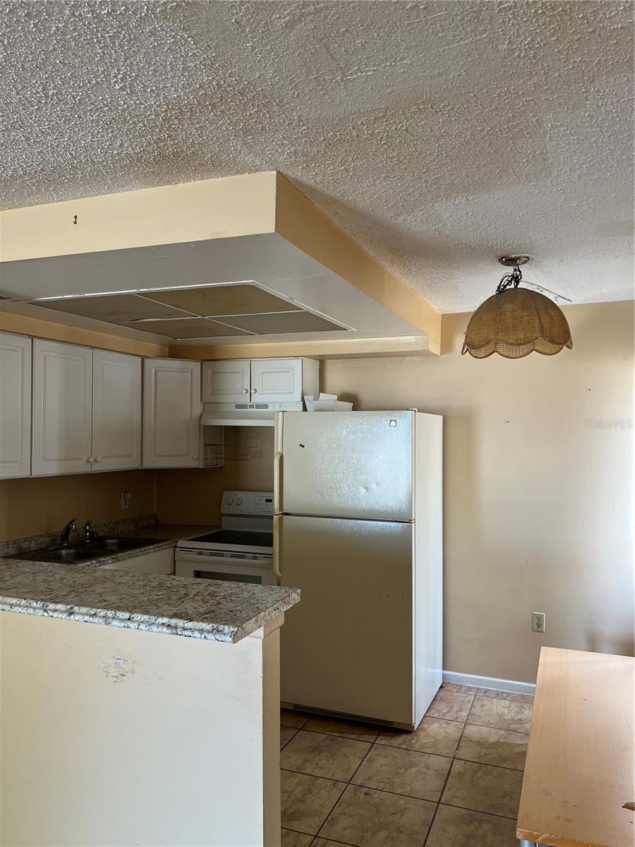 CRESTVIEW ACRES - Residential