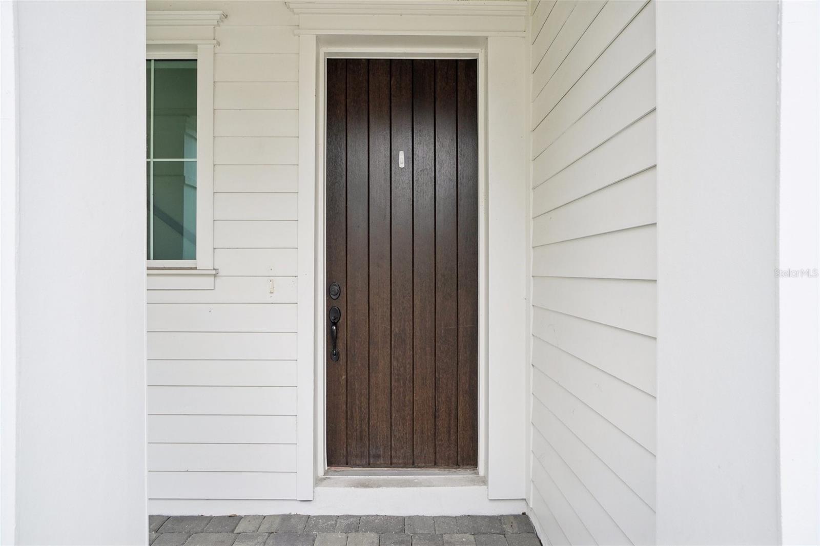 SUBURB ROYAL - Residential