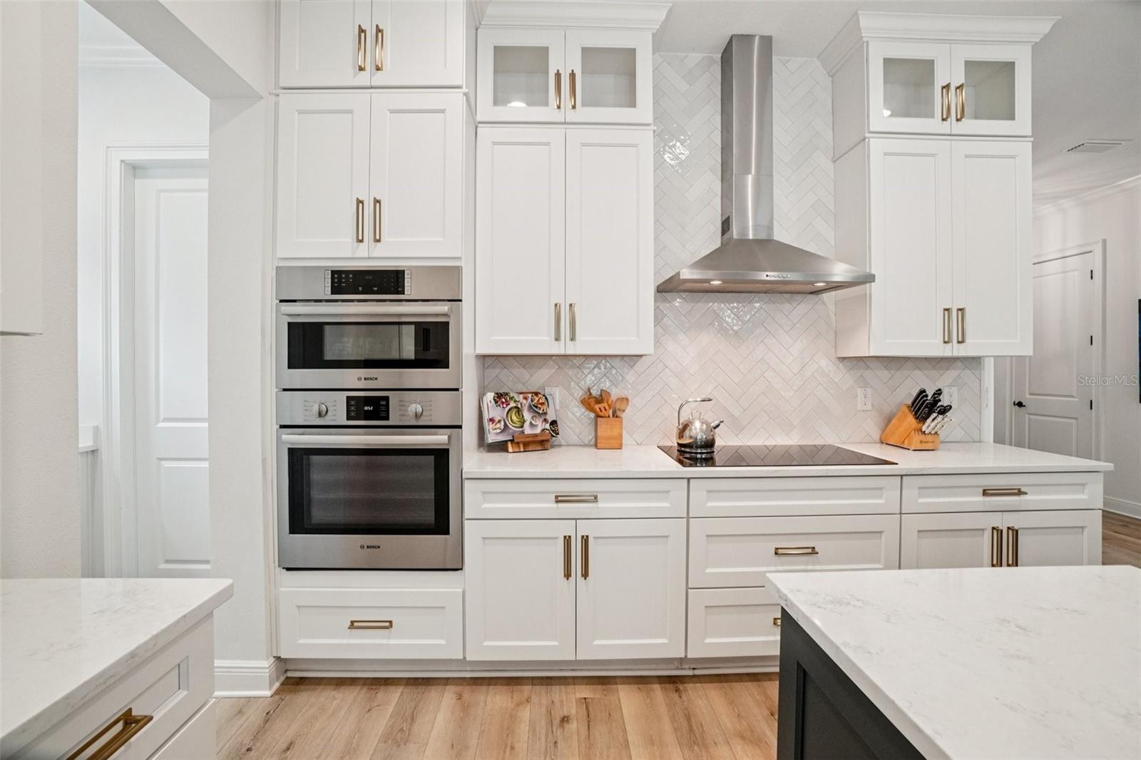 SUBURB ROYAL - Residential