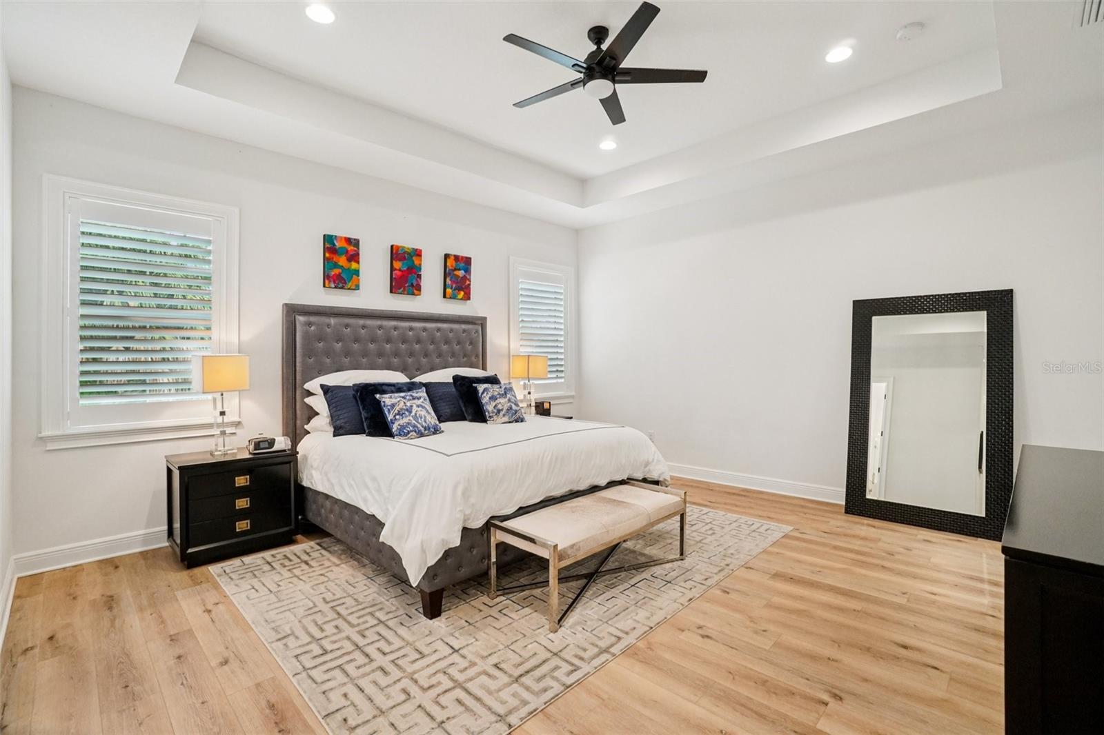 SUBURB ROYAL - Residential