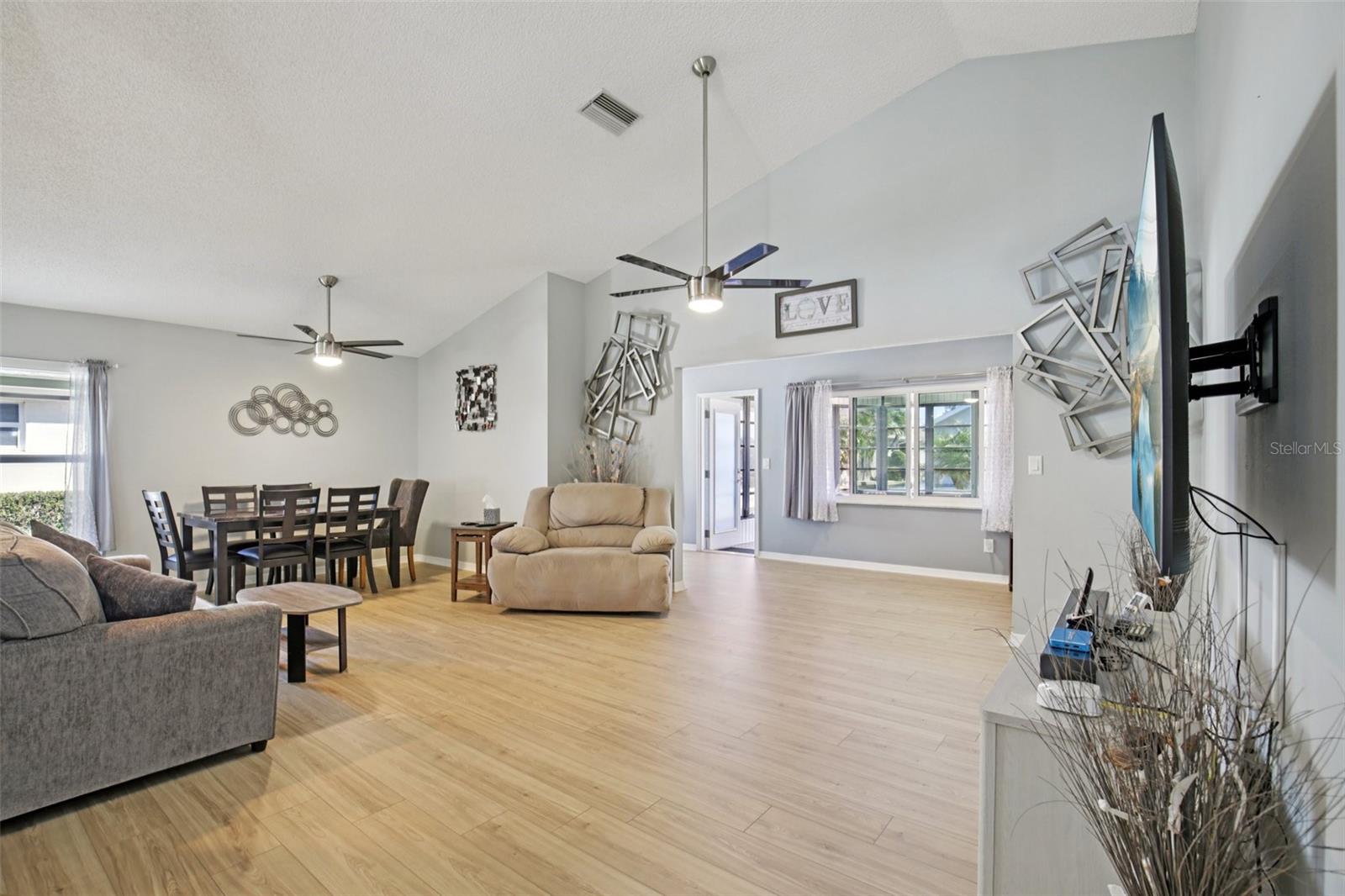 1613 E DEL WEBB BOULEVARD