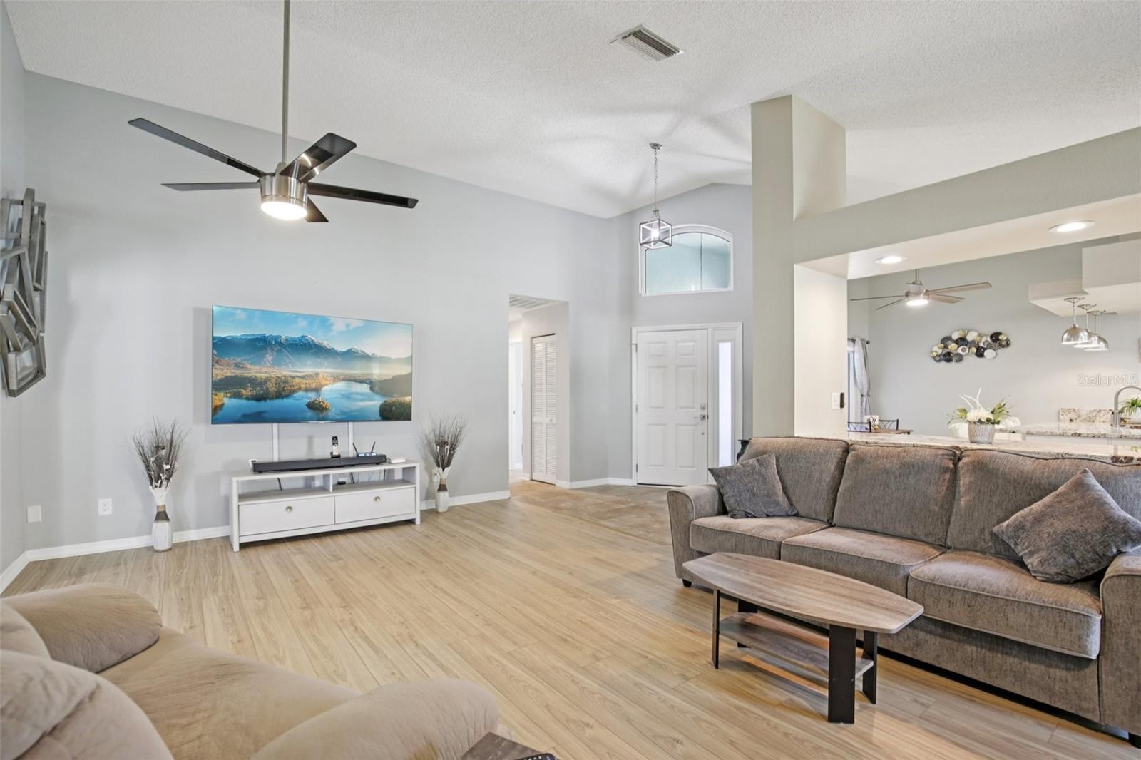 1613 E DEL WEBB BOULEVARD