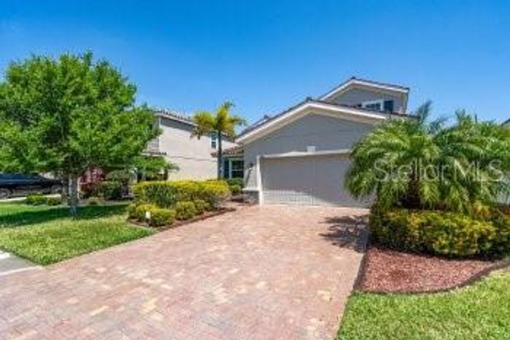 Photo of 2844 Esmeralda Drive, Sarasota, FL 34243 (MLS # A4675983)