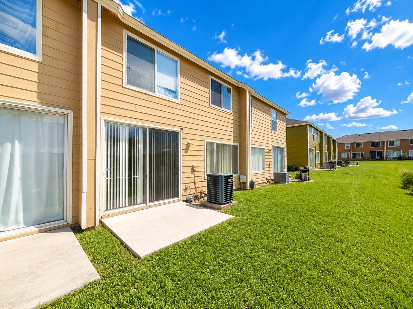 121 WASHINGTON PALM LOOP