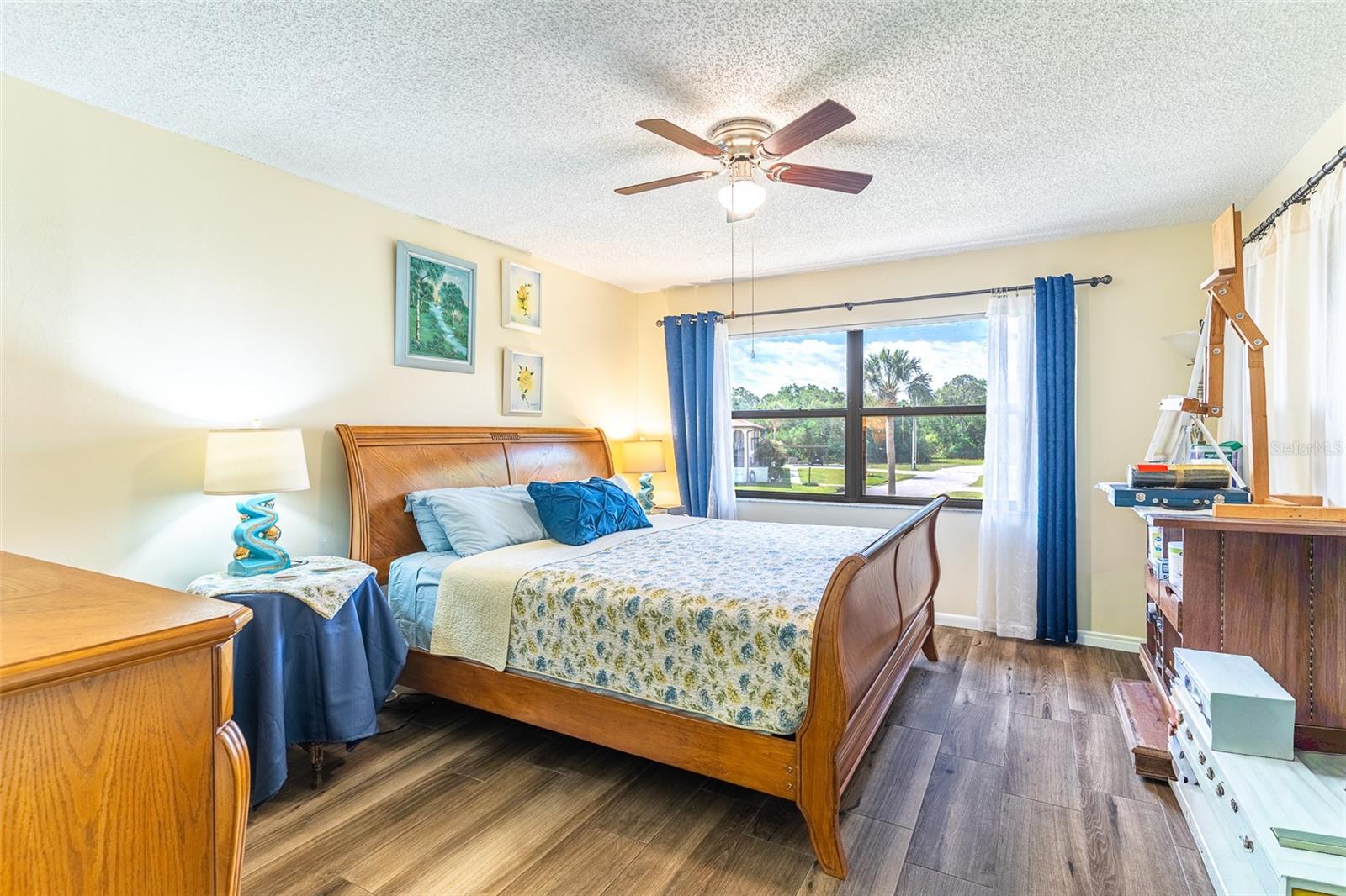 GRANADA CONDO - Residential