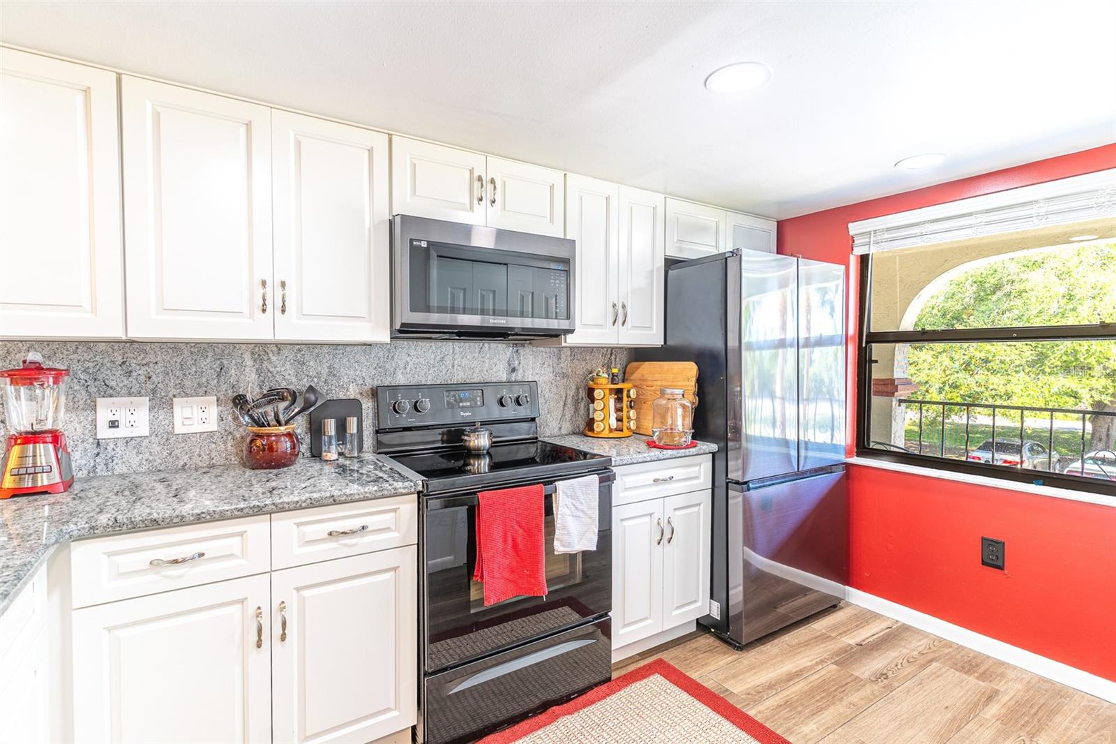 GRANADA CONDO - Residential