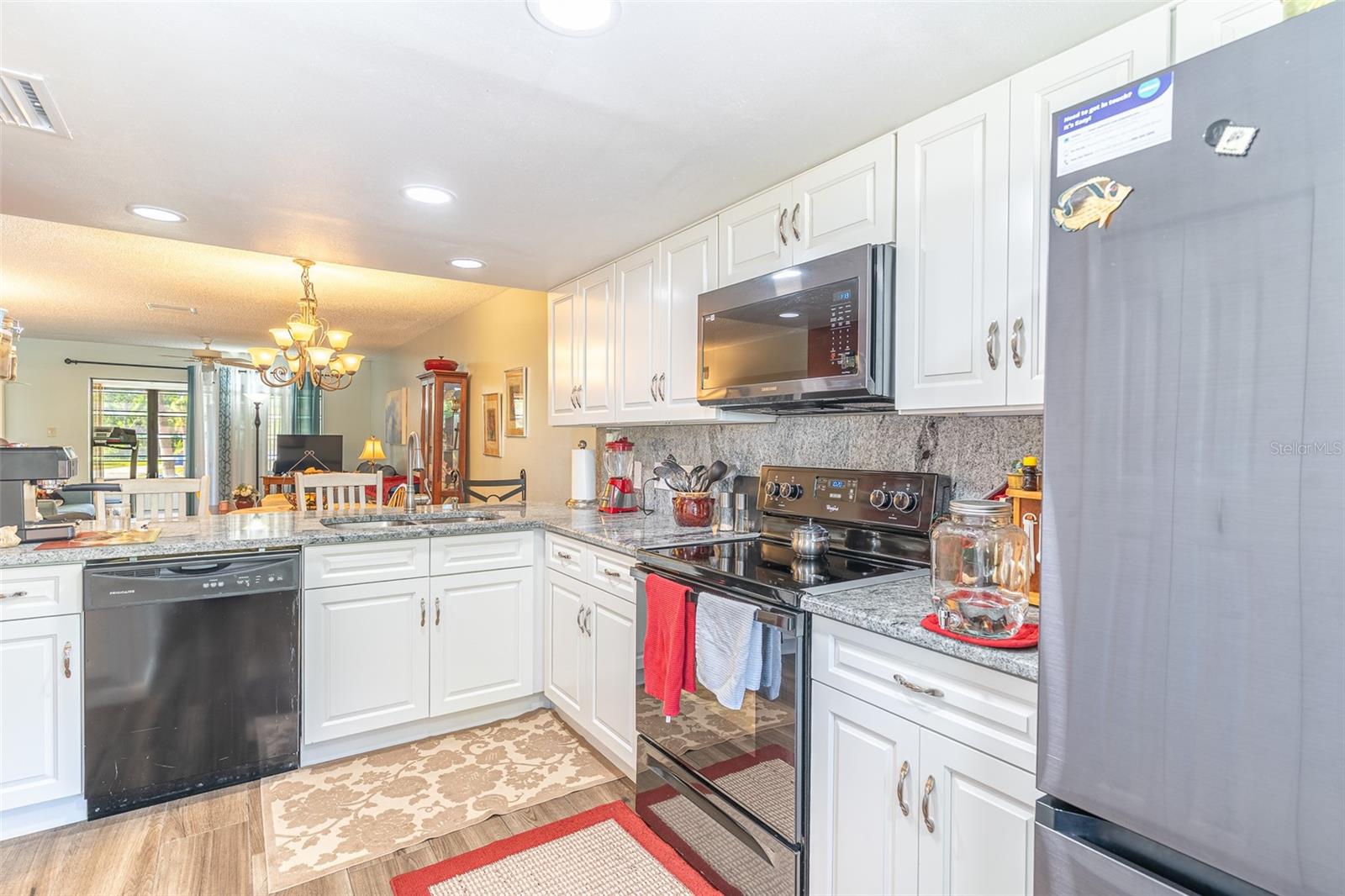 GRANADA CONDO - Residential