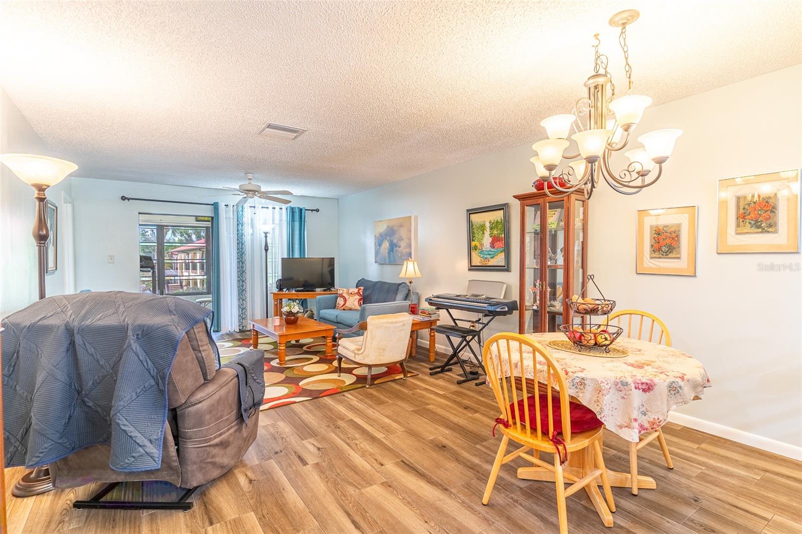 3007 GRANADA COURT 4