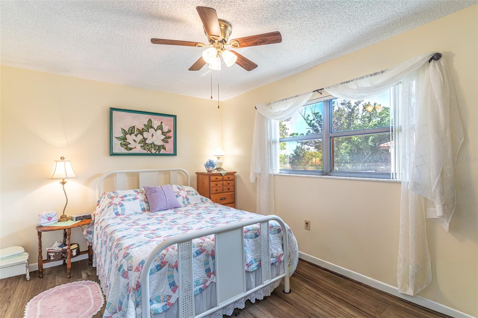 GRANADA CONDO - Residential