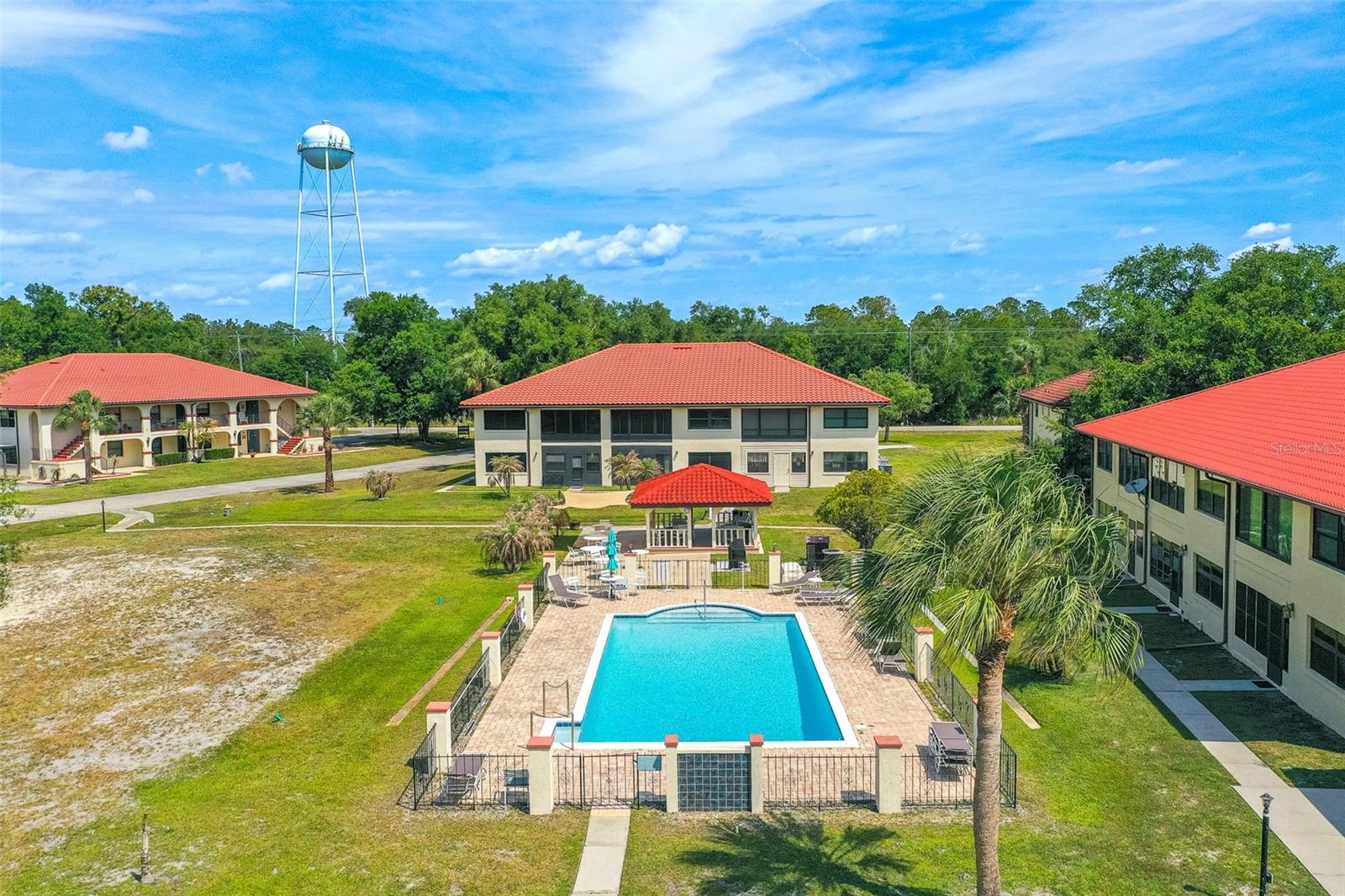 GRANADA CONDO - Residential