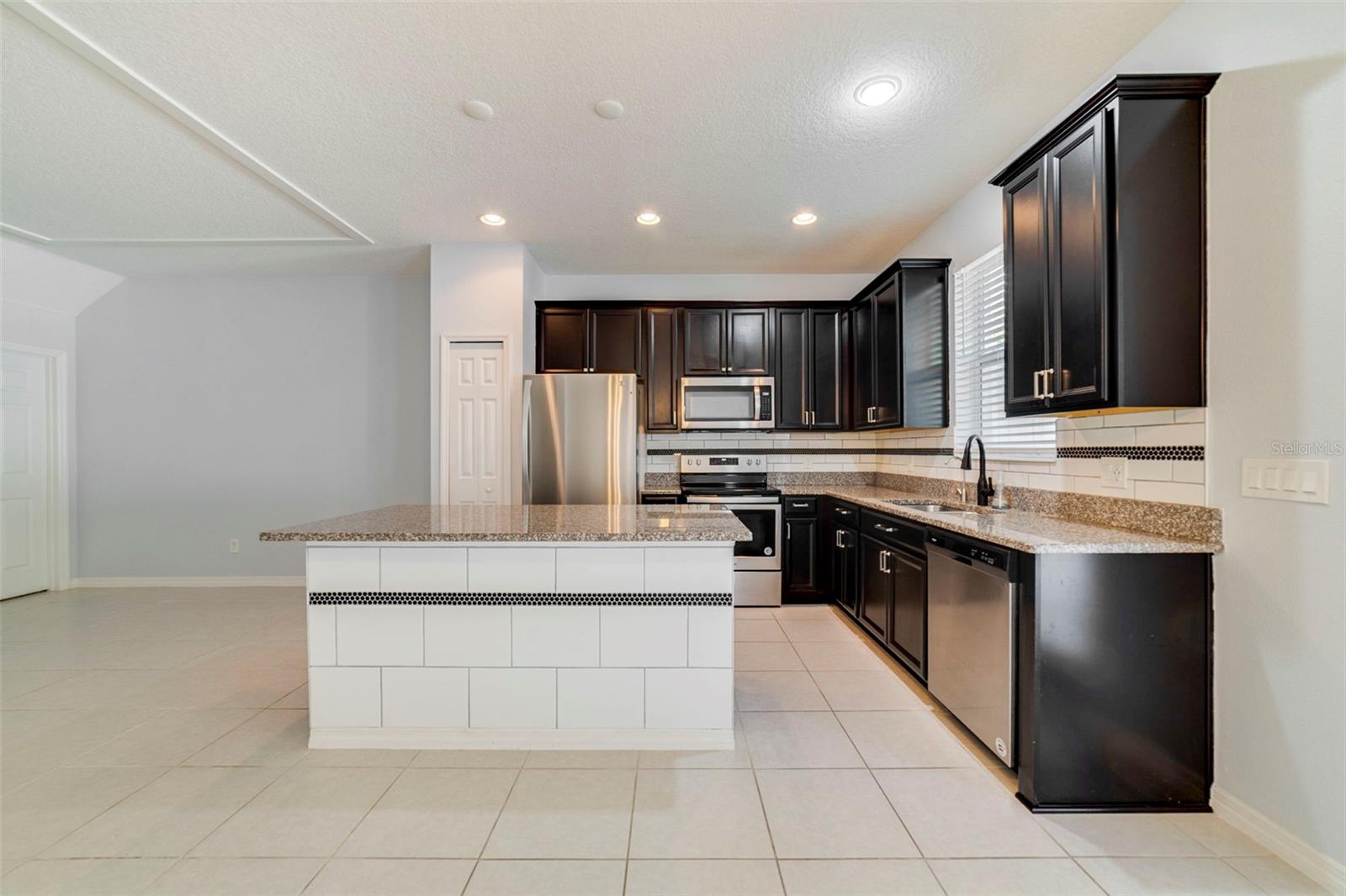 AMBERGATE - Residential