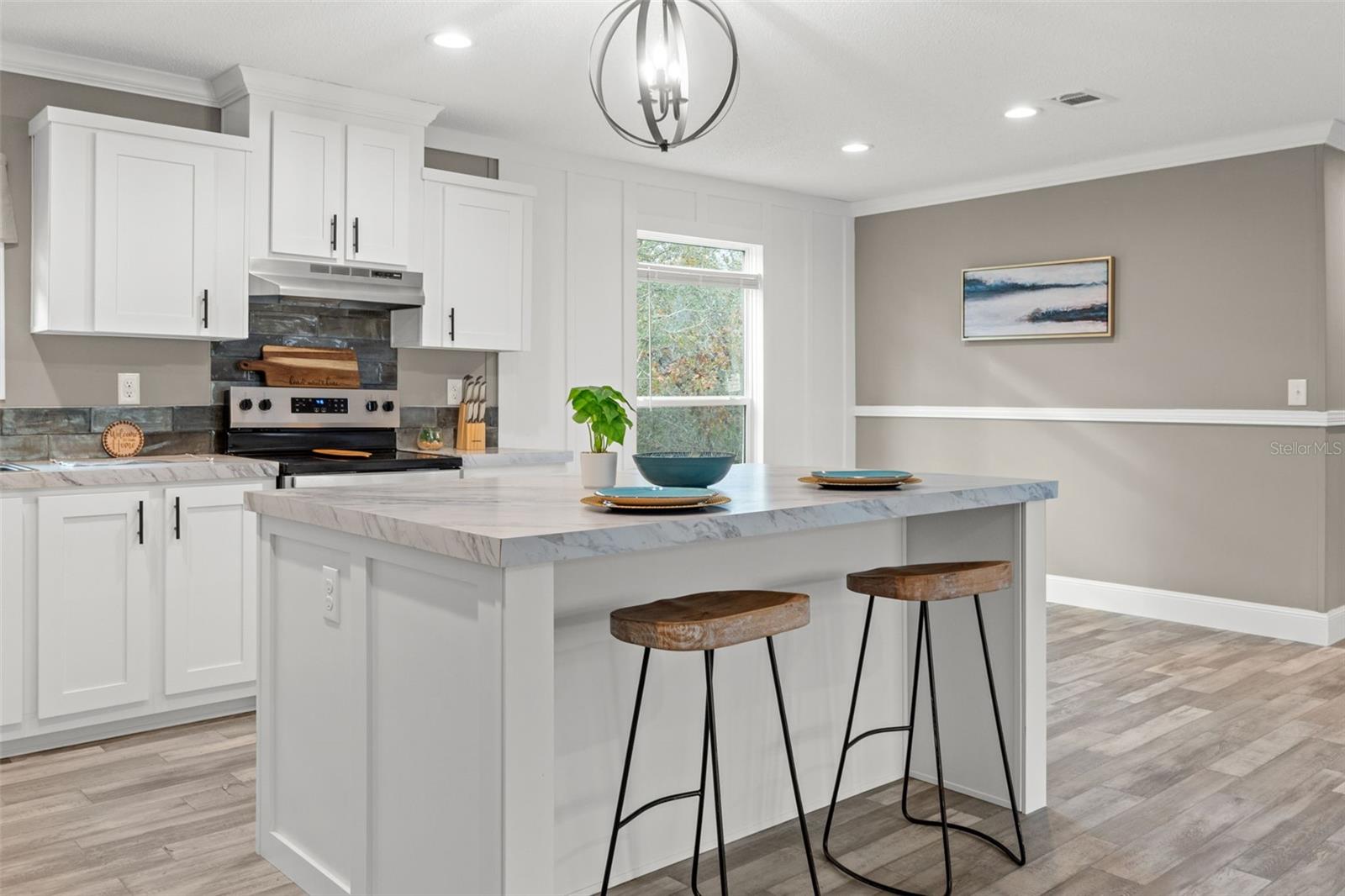 ENZO ESTATES - Residential