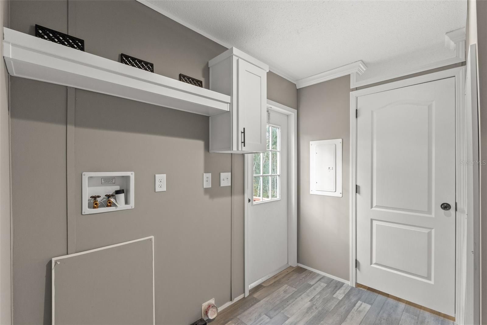 ENZO ESTATES - Residential