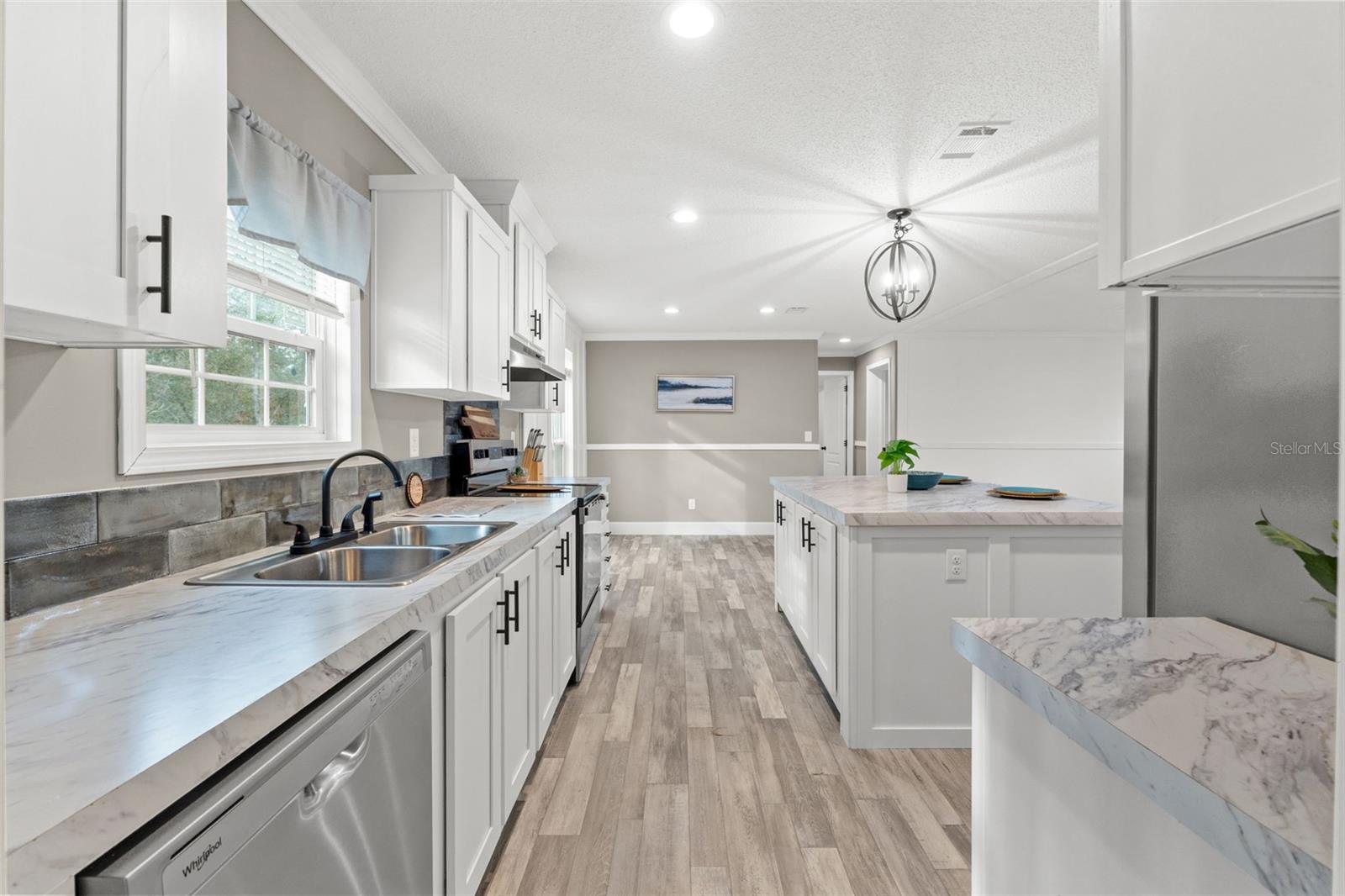 ENZO ESTATES - Residential