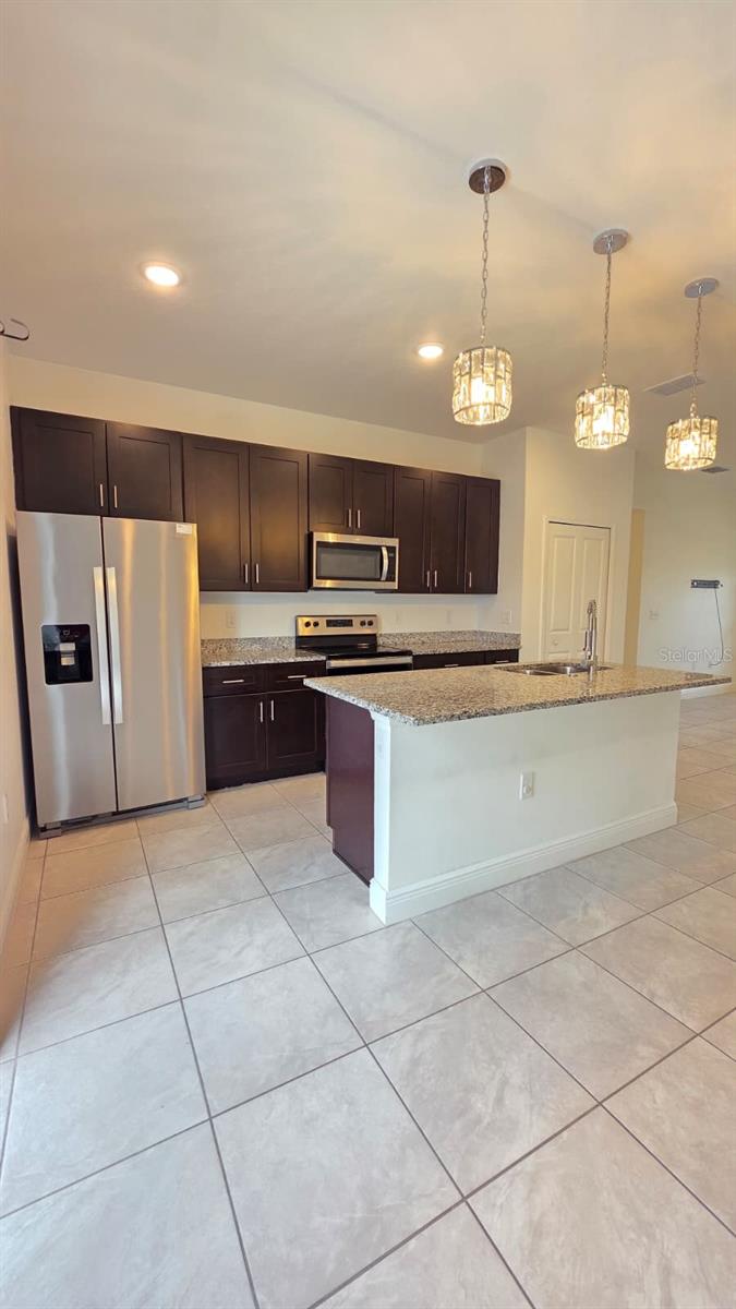 684 MARION OAKS MANOR