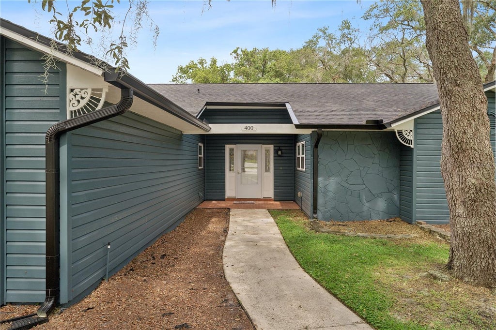 Photo of 400 Columbus Circle, Longwood, FL 32750 (MLS # O6437226)