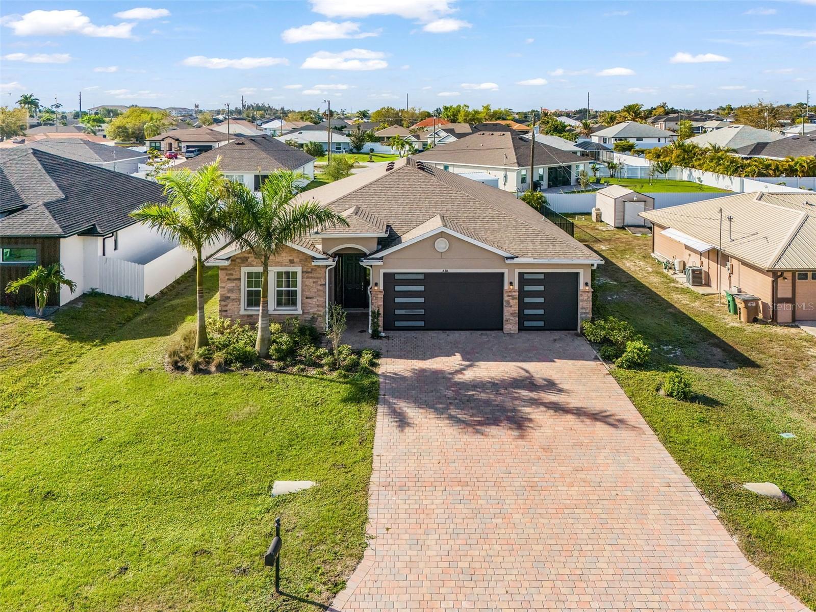 CAPE CORAL - Residential