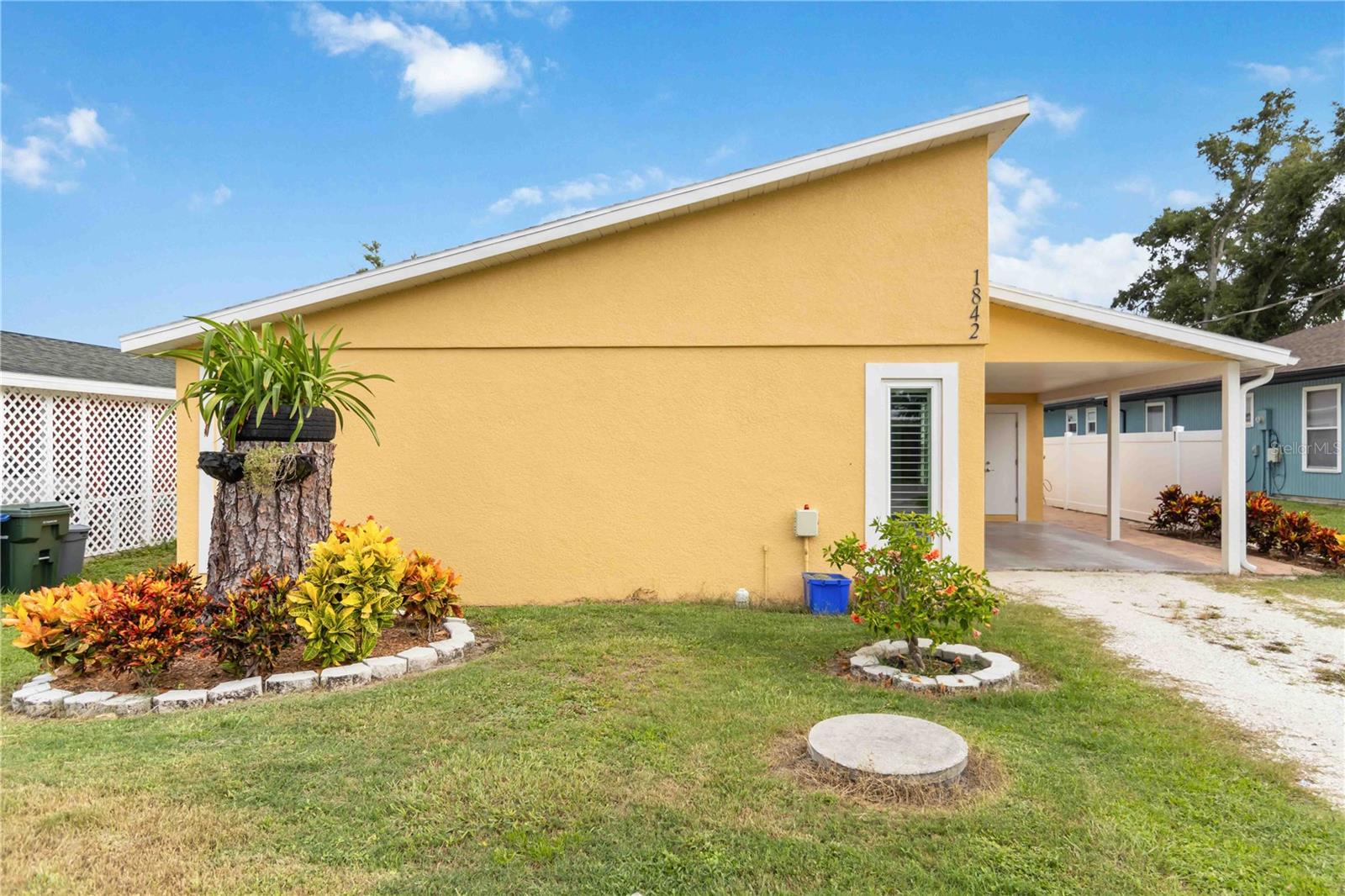 NORTH VAMO - Residential Lease
