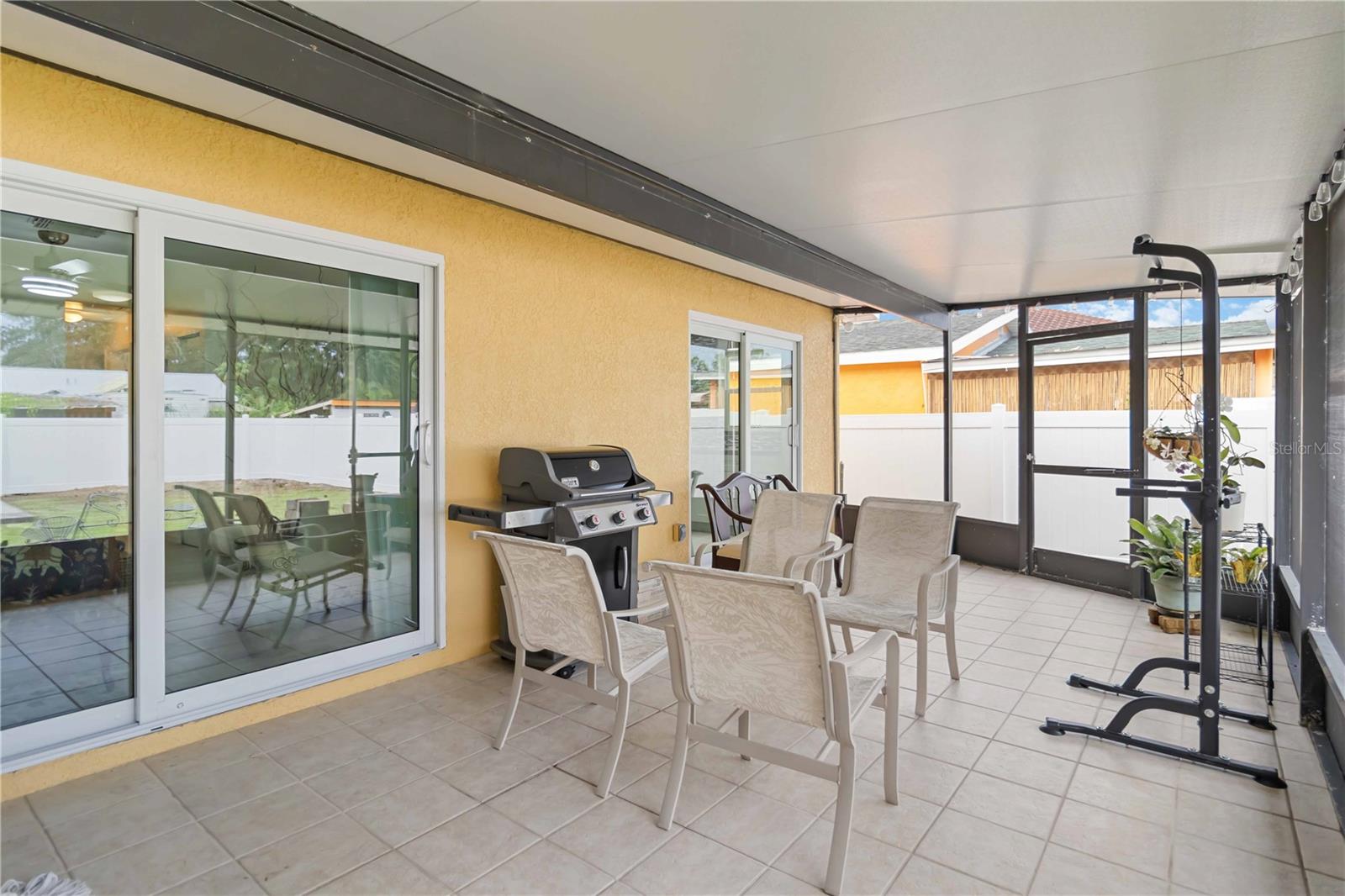 NORTH VAMO - Residential Lease
