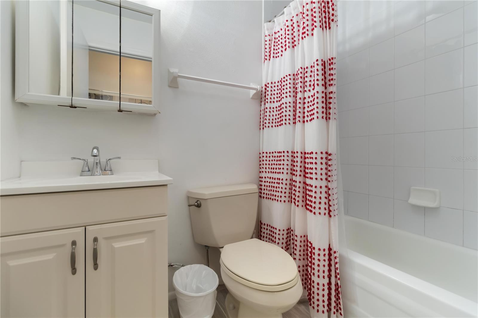 NORTH VAMO - Residential Lease