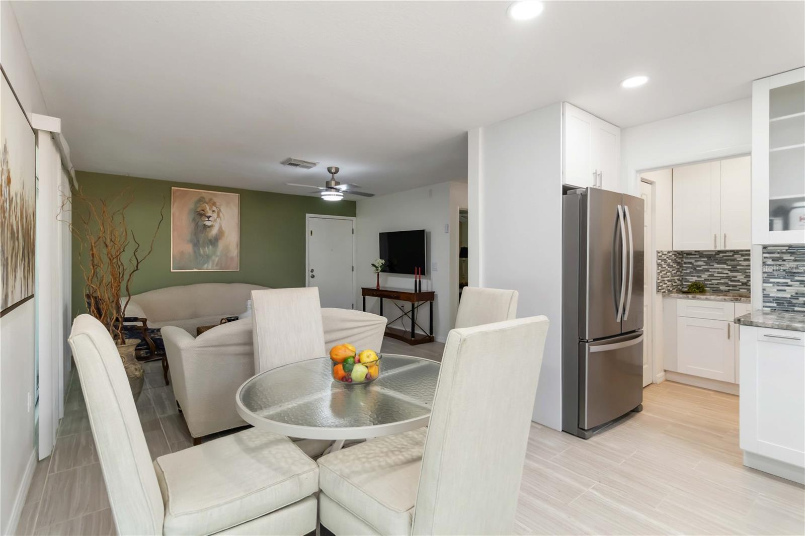 NORTH VAMO - Residential Lease