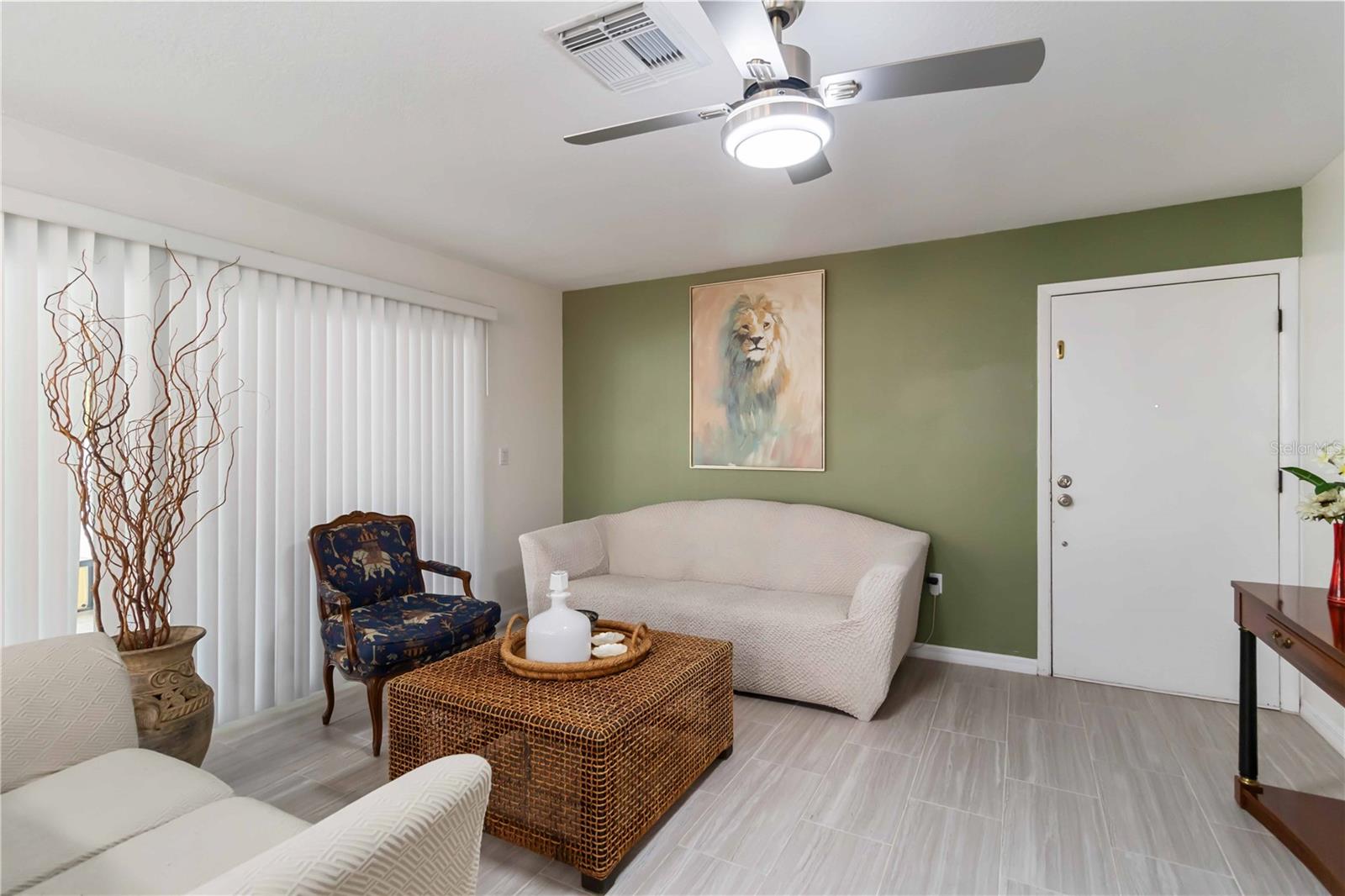 NORTH VAMO - Residential Lease