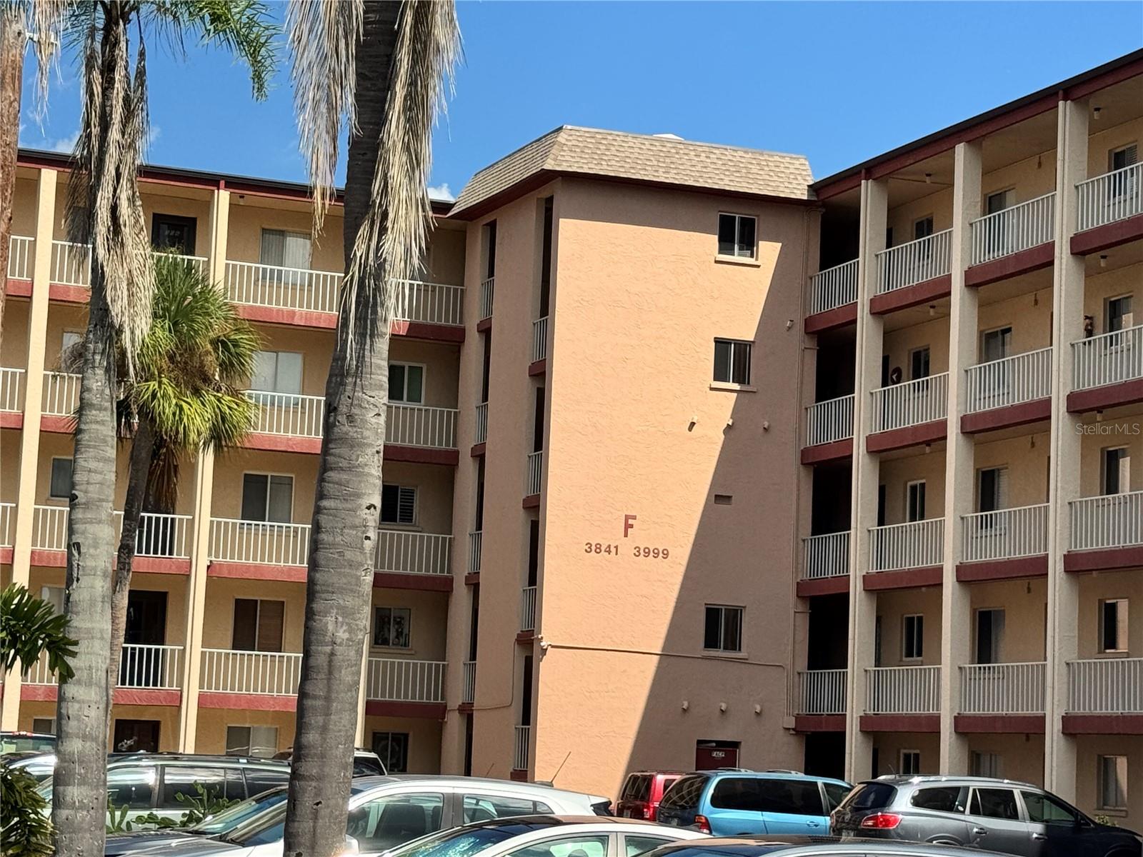 BAYSHORE ON THE LAKE APTS SEC 3 - Residential