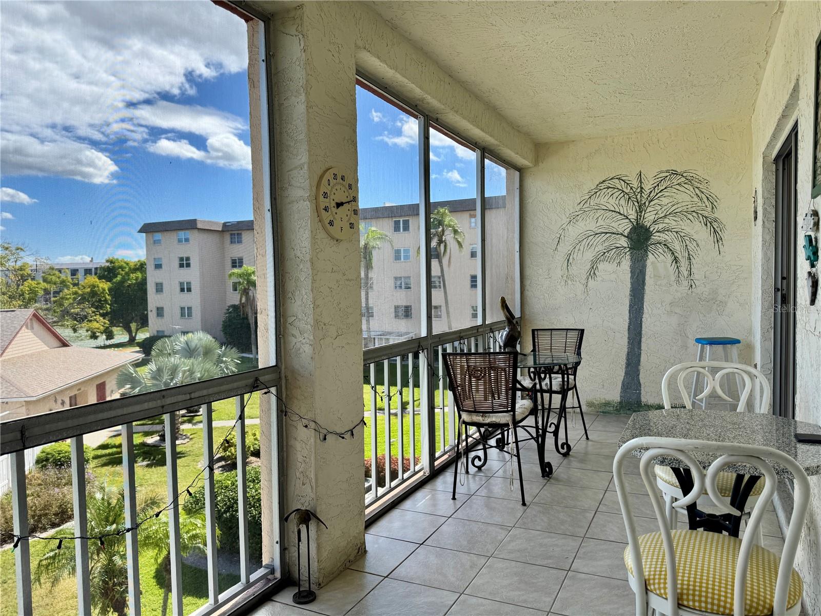 BAYSHORE ON THE LAKE APTS SEC 3 - Residential