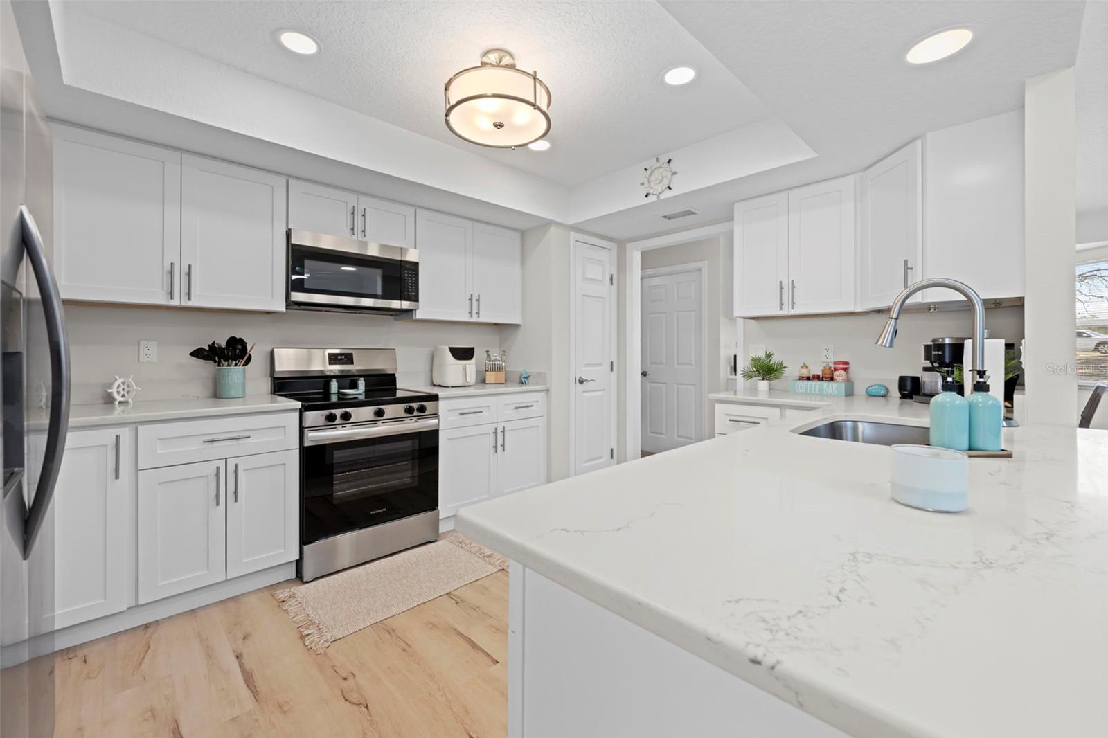 SPRING HILL - Residential