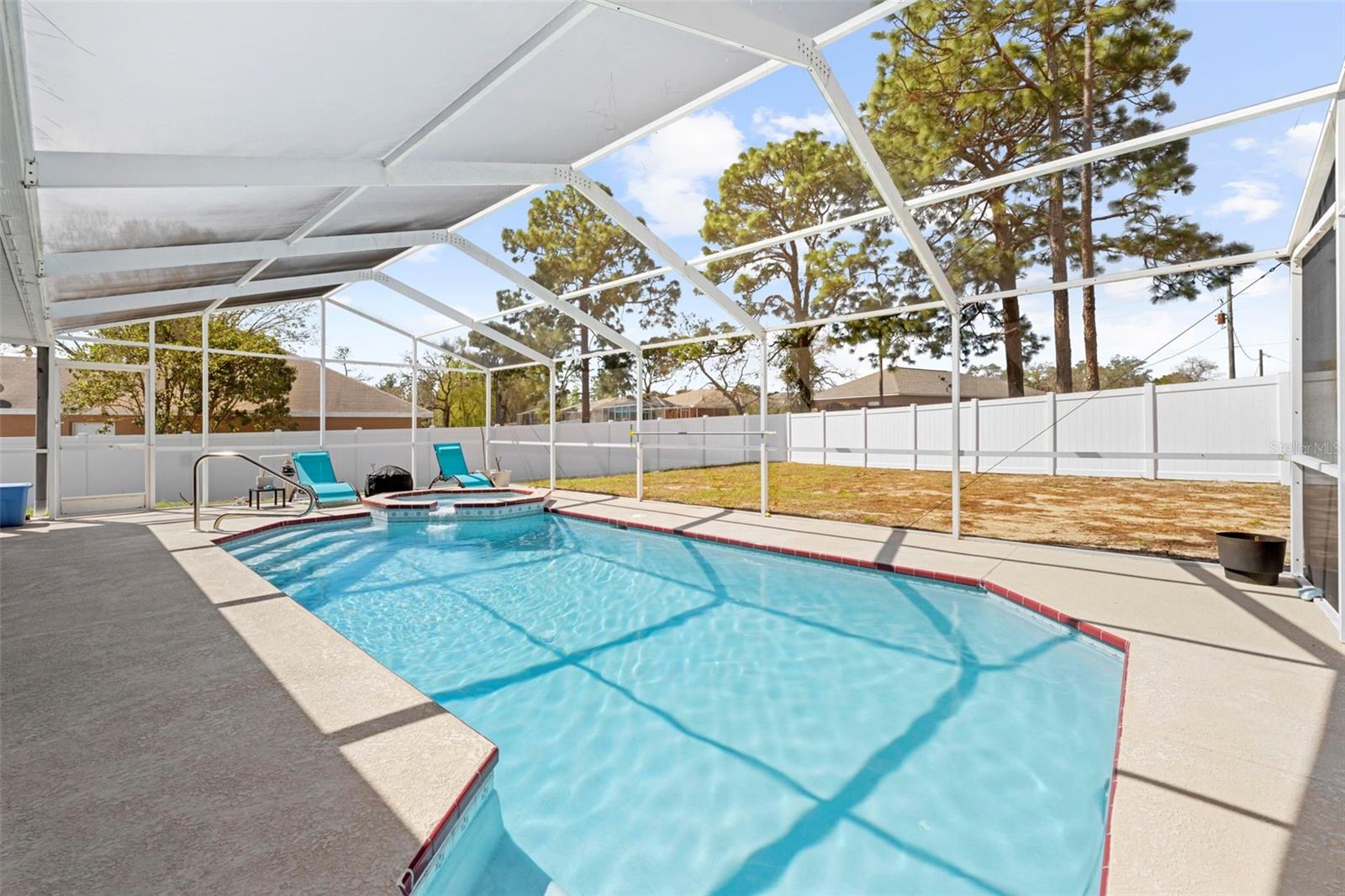 SPRING HILL - Residential