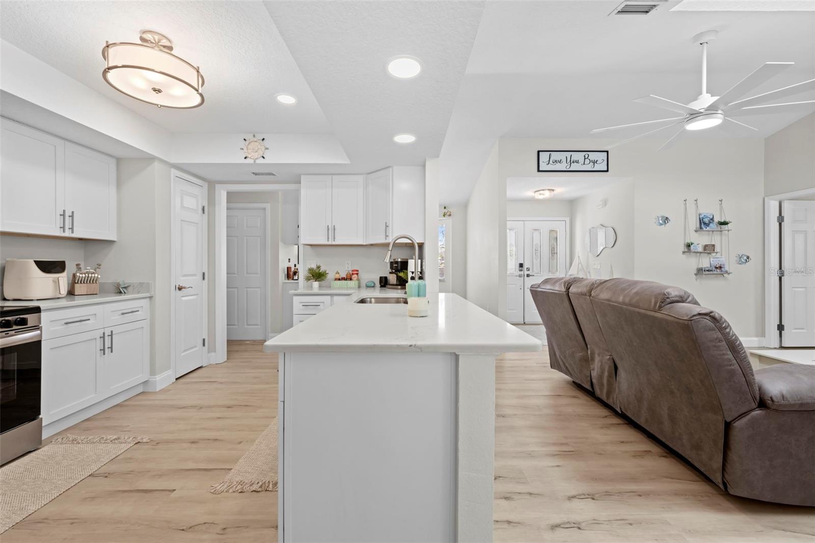 SPRING HILL - Residential