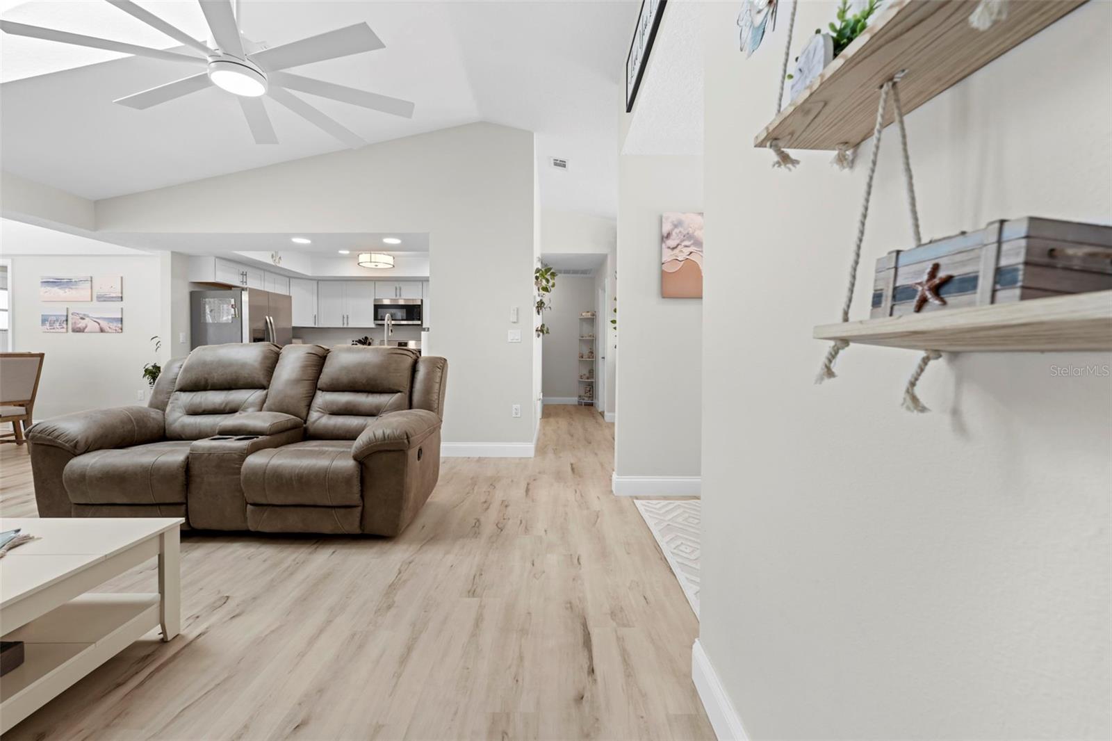 SPRING HILL - Residential