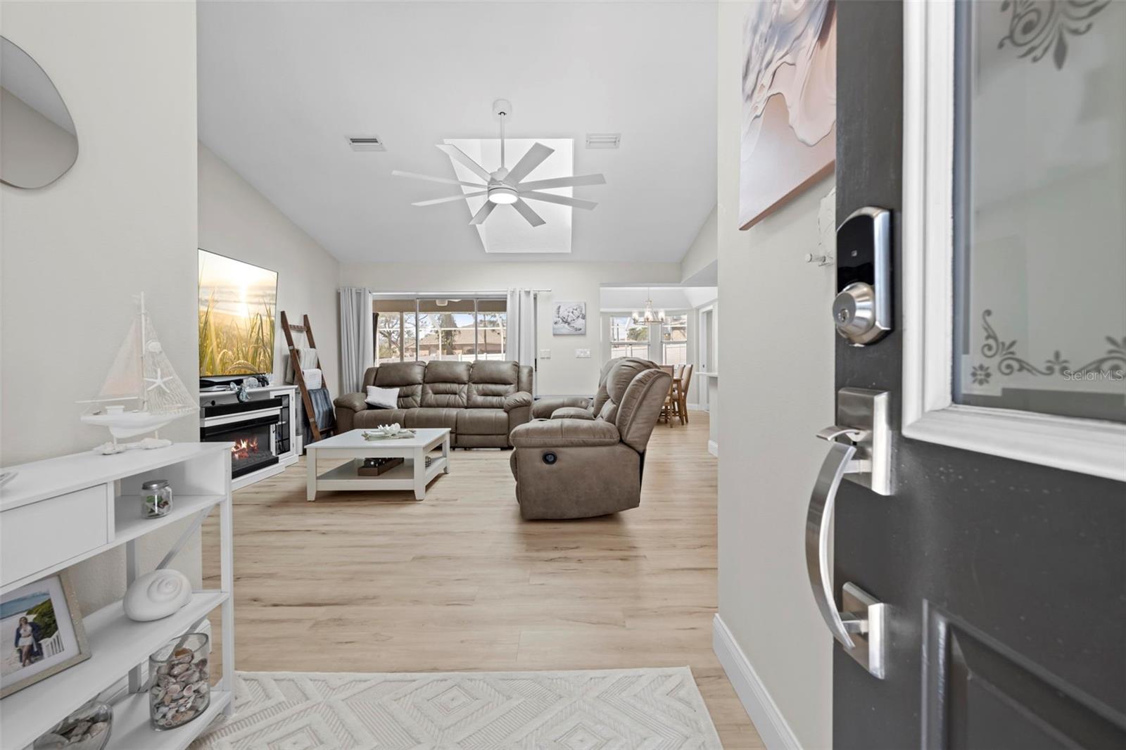 SPRING HILL - Residential