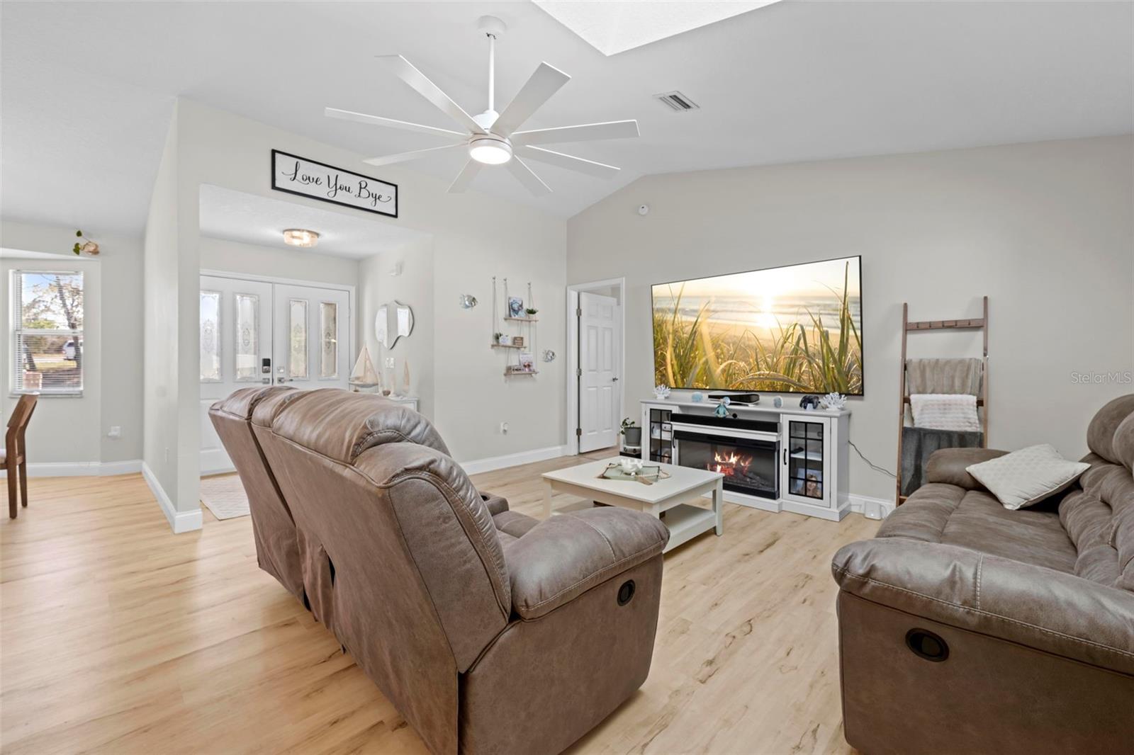 SPRING HILL - Residential