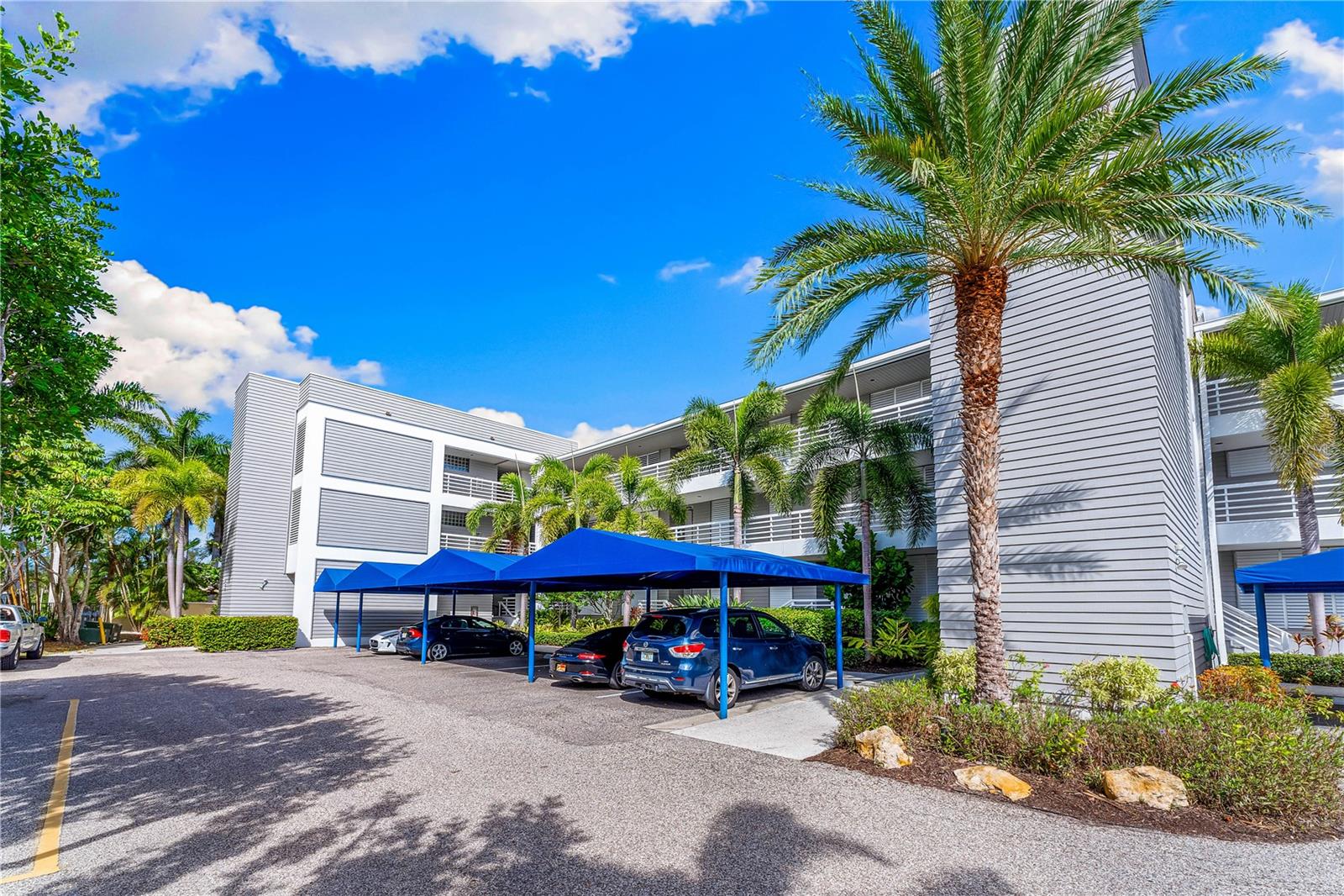 HARBOUR VILLA CLUB AT THE BUCCANEER - Residential